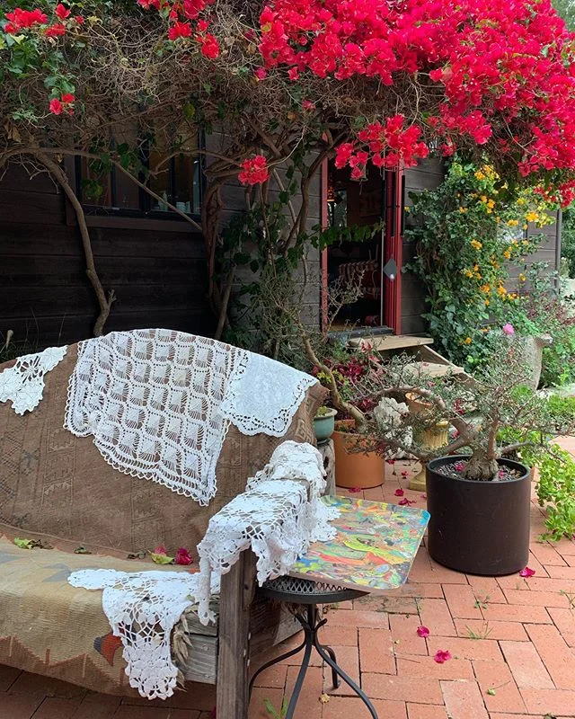 Drying lace under magical trees #bougenvillea #vintage #exteriors @whizinmarketsquare