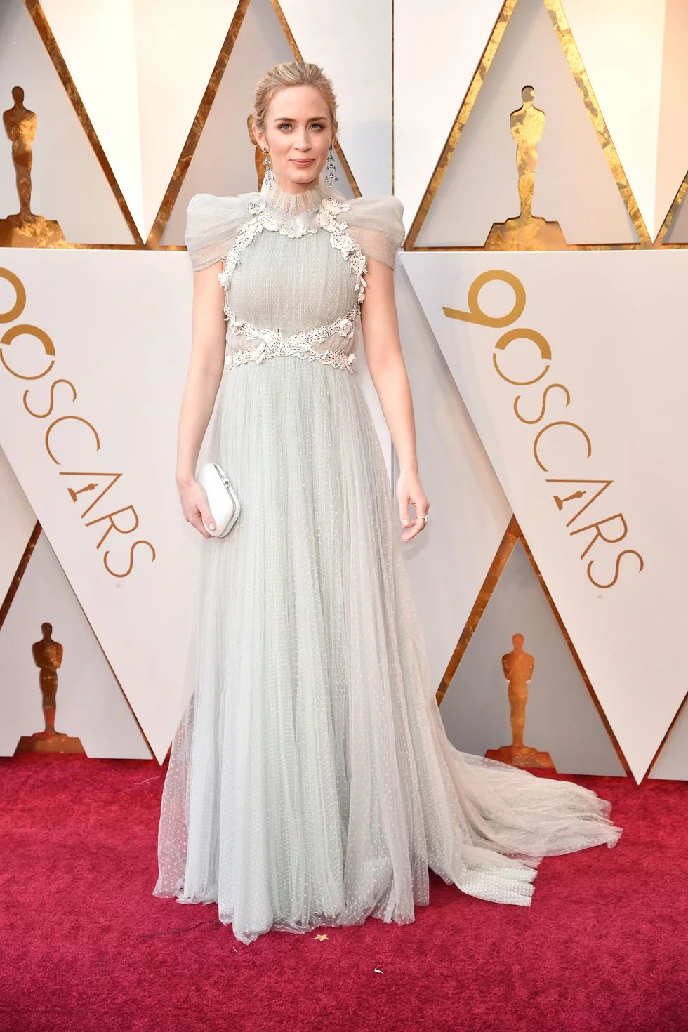 hbz-oscars-emily-blunt-1520210293.jpg