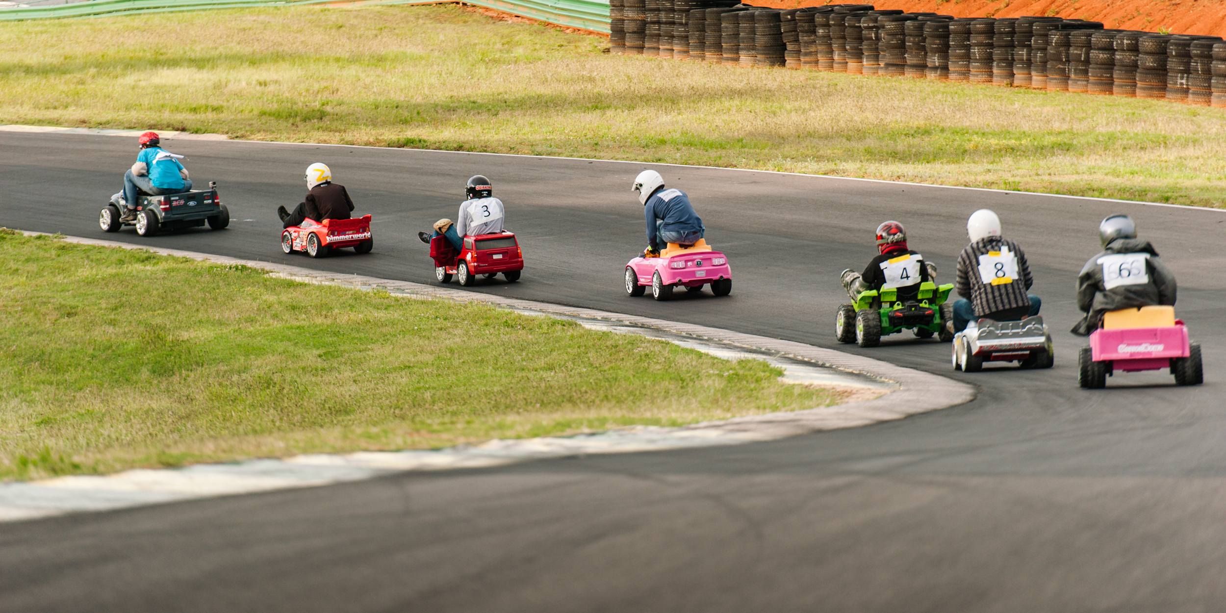 power wheels race track