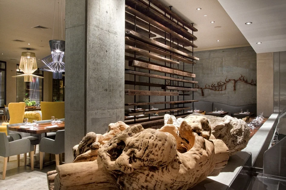 17-Morimoto_Napa_SushiReverse-92fe24b7.jpg