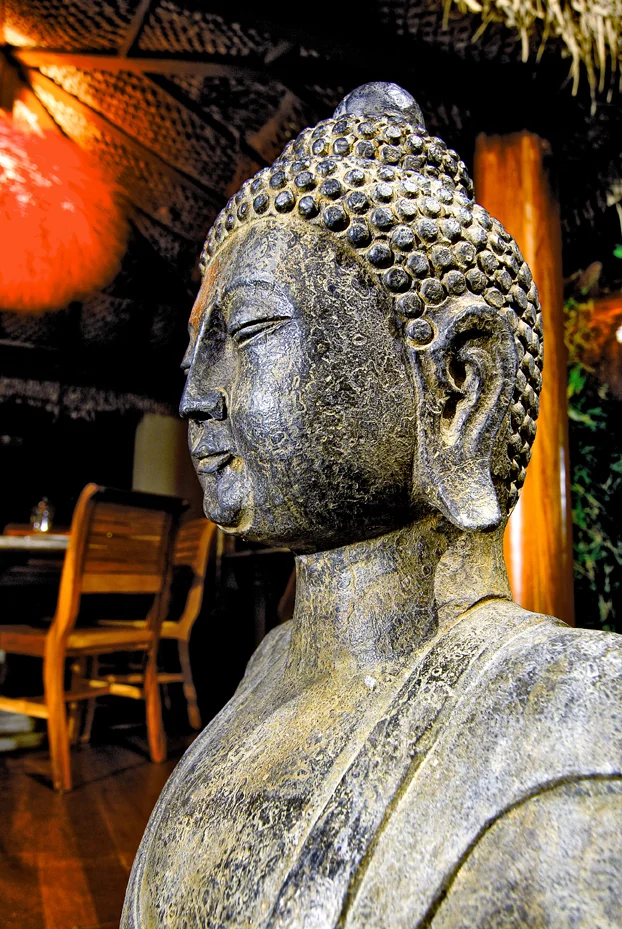 Statue copy.jpg