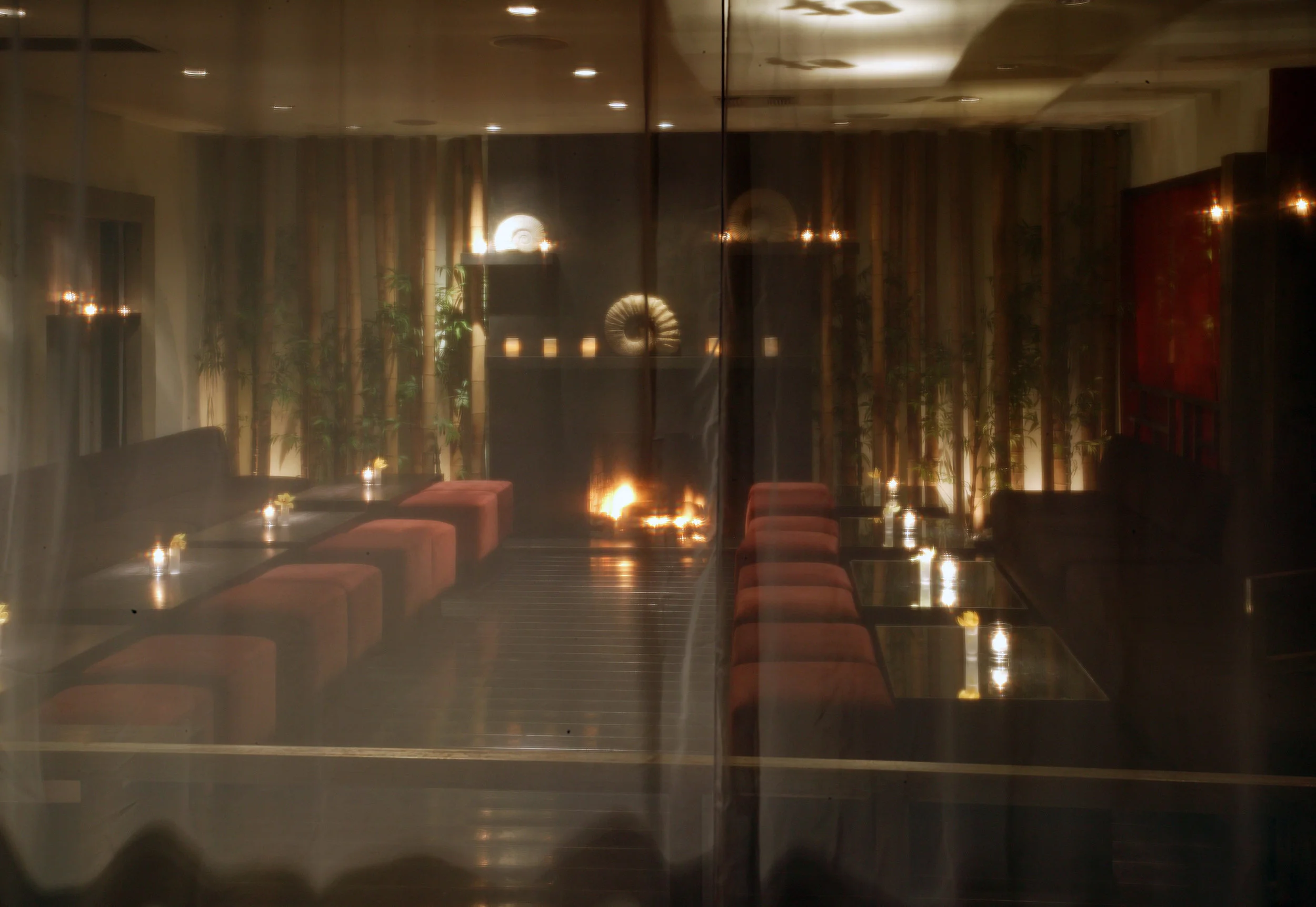 lounge_curtain.jpg