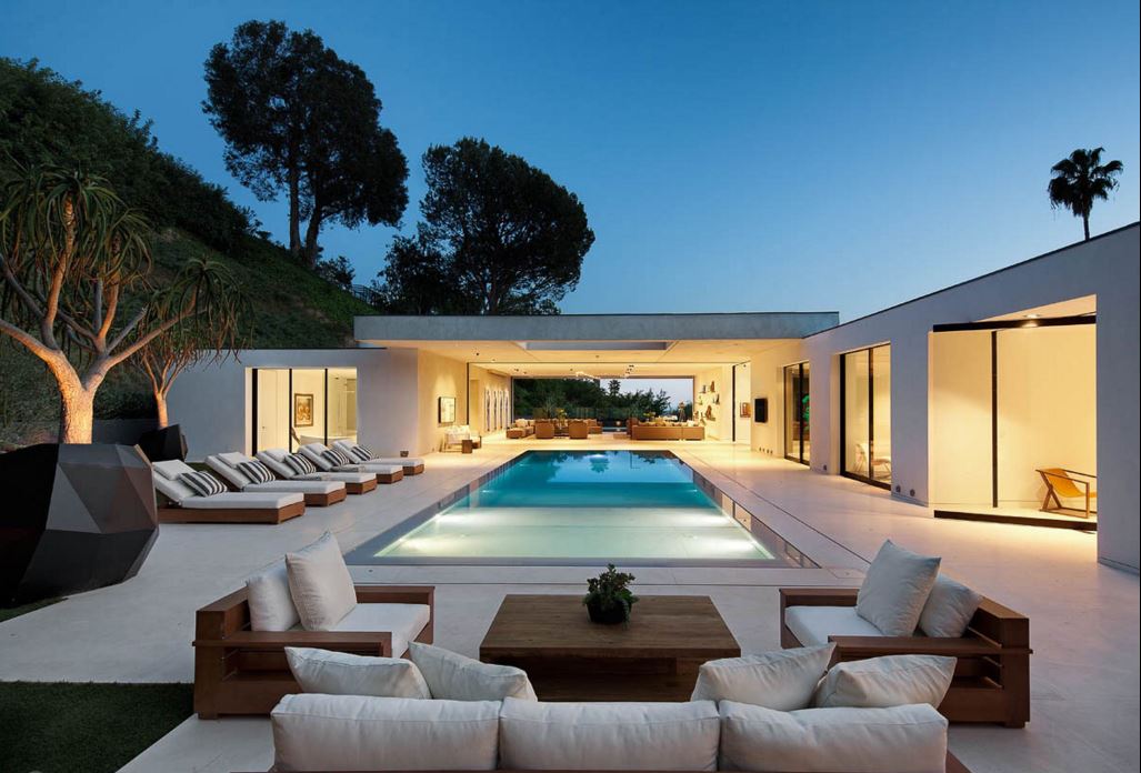 HILLCREST RESIDENCE - West Hollywood, CA