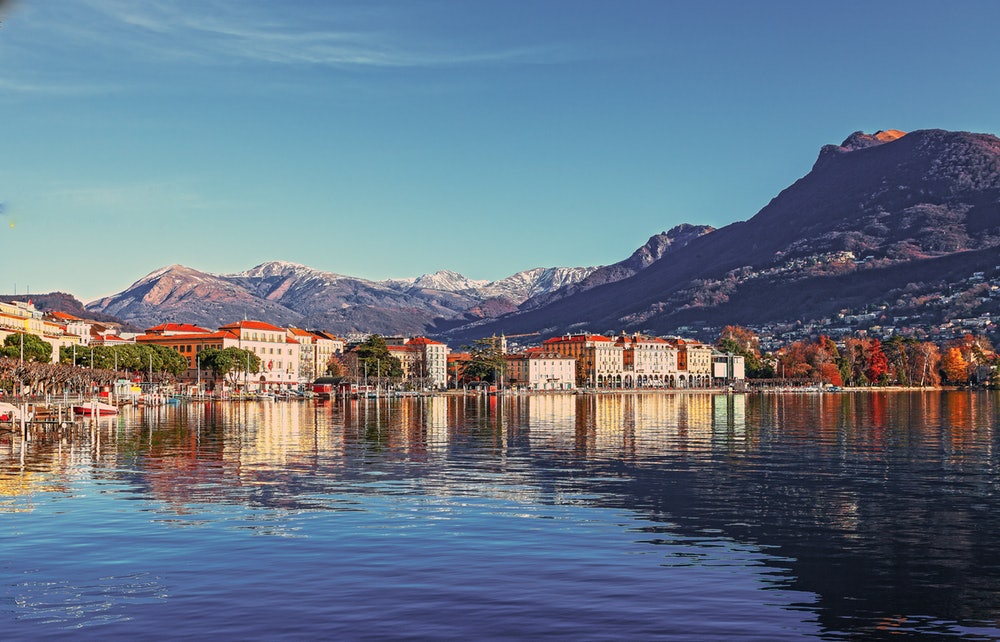 architecture-buildings-environment-733148.jpg