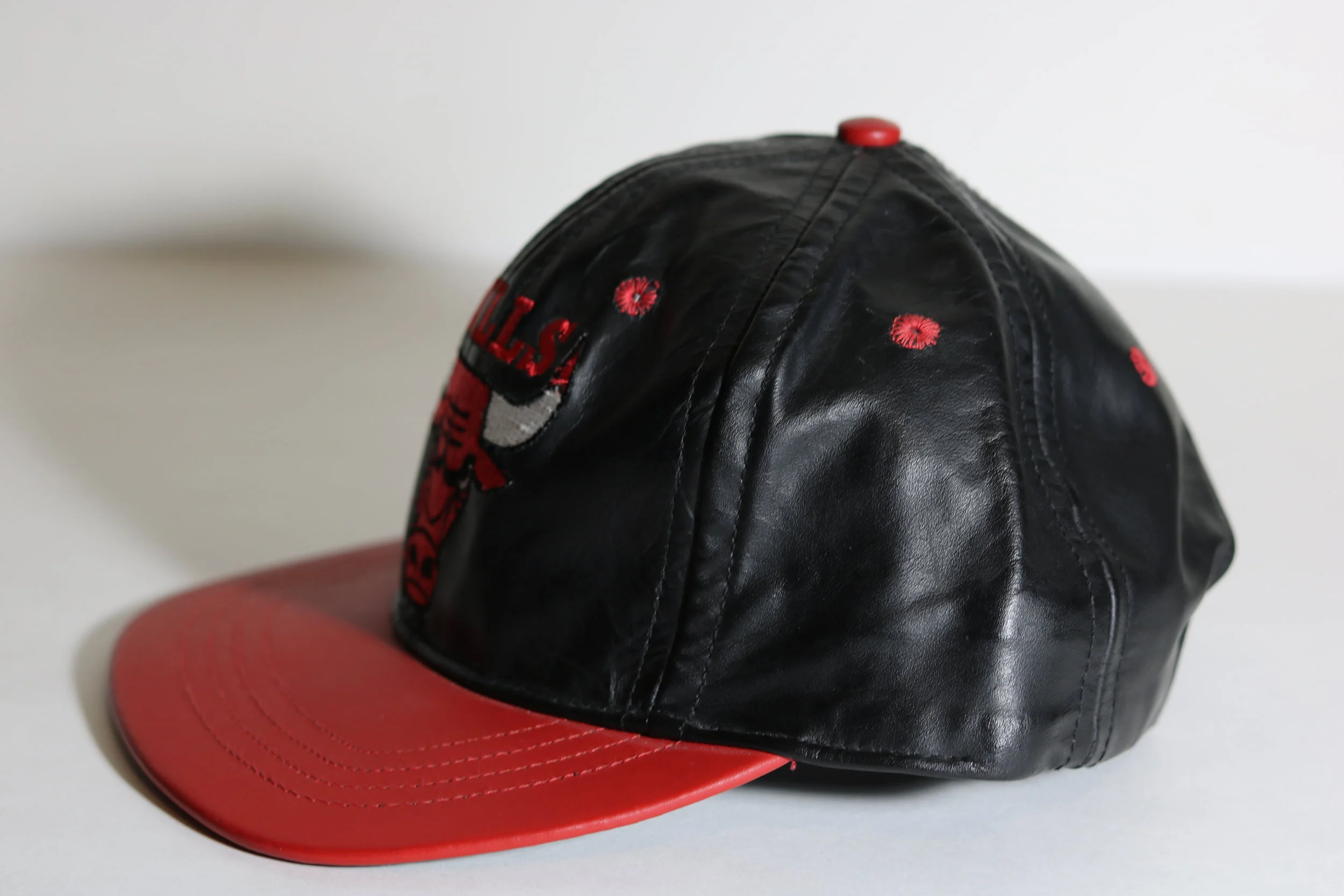 chicago bulls leather snapback