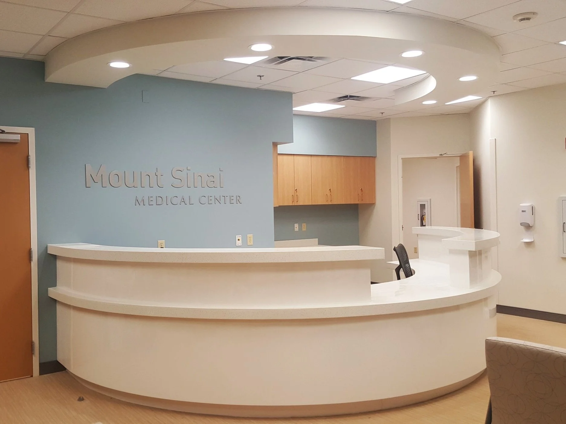 Mount Sinai Medical Center. Aventura, Florida. 2016. 