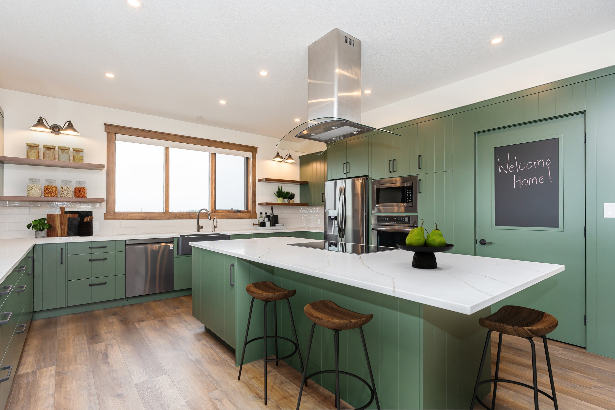Kitchen angle.jpg