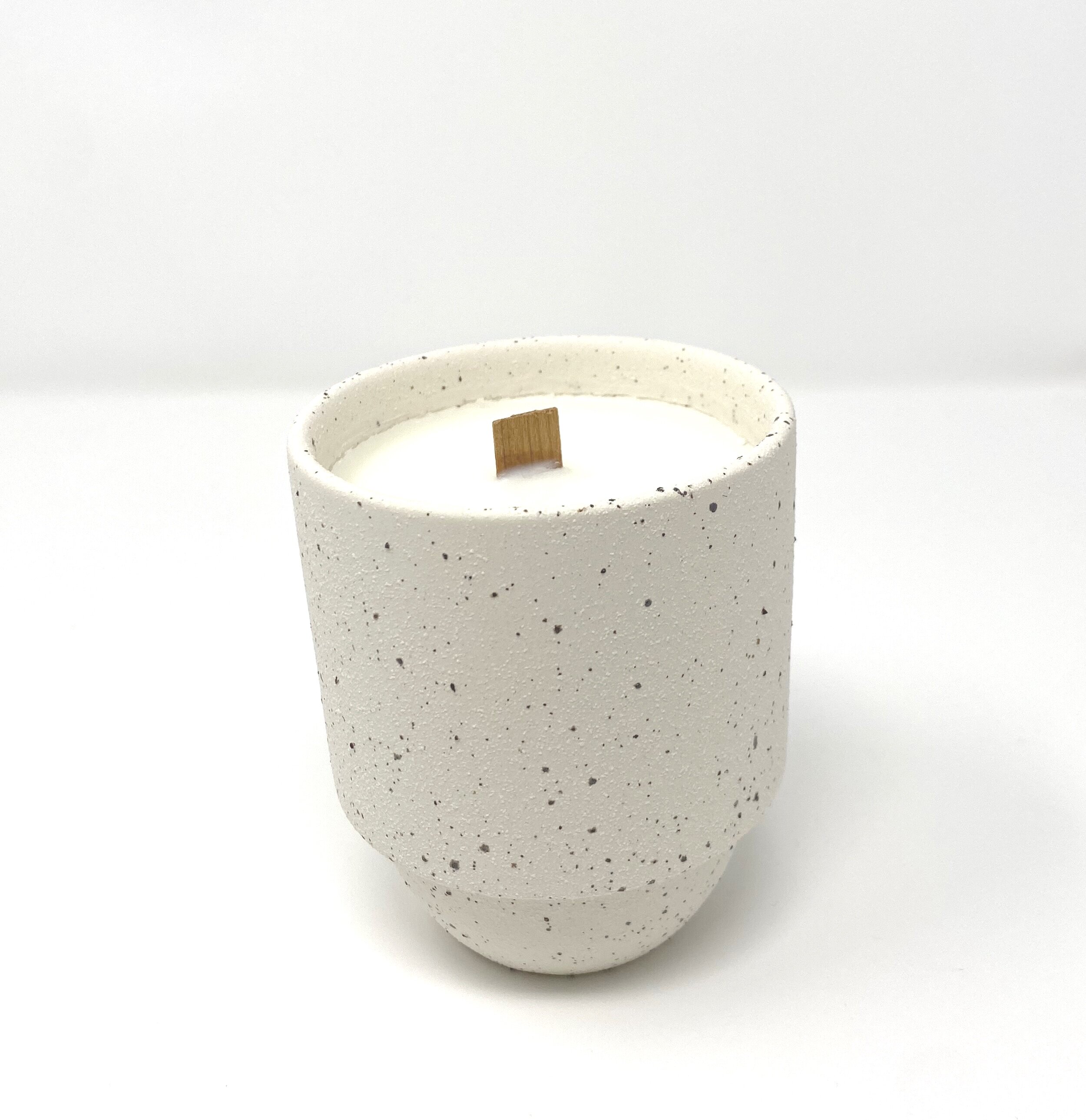 Lg.+Wht.+Tea+Candle.jpg