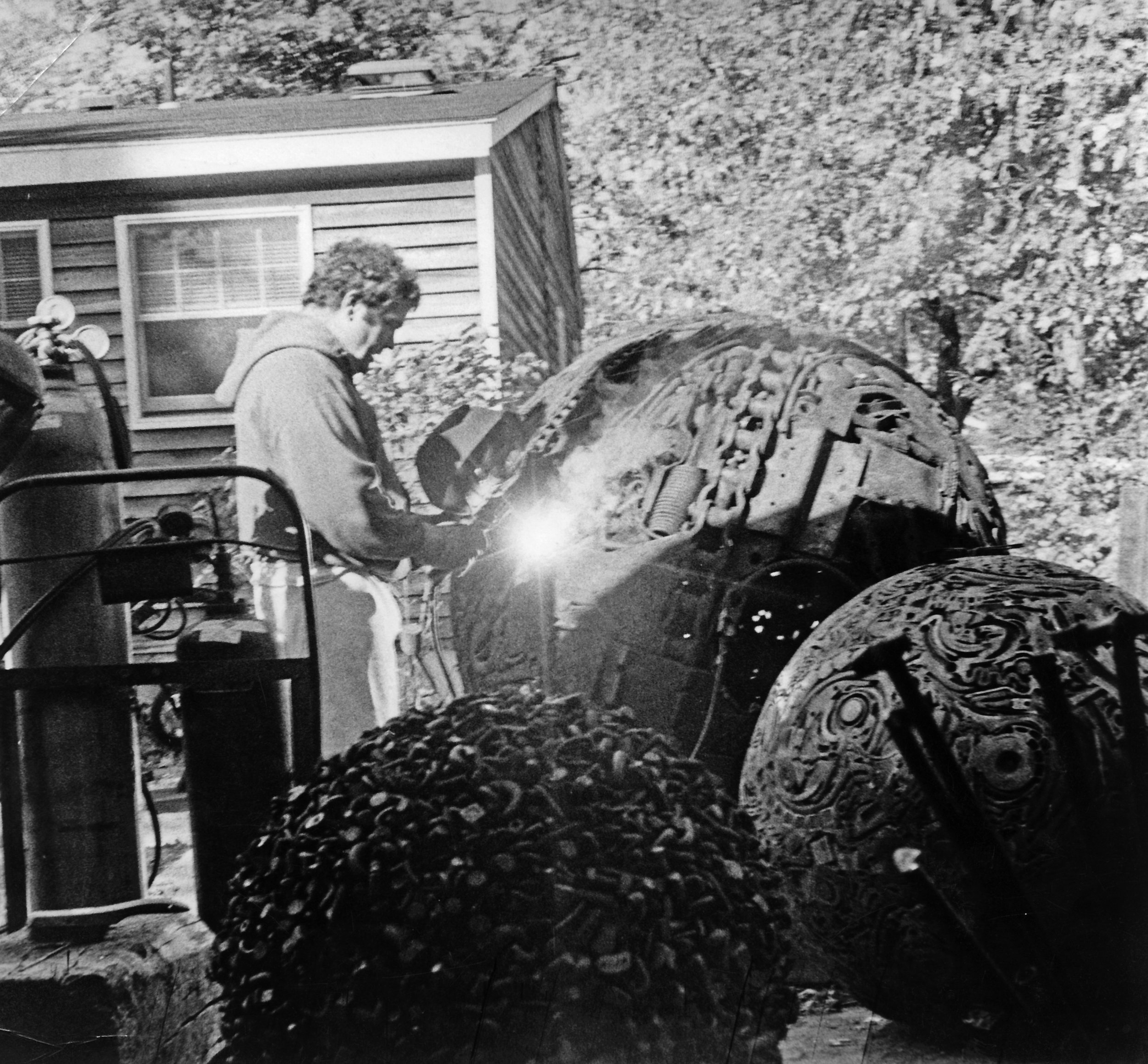 In the late 1980s, Michael Malpass had so many commissions that he had to work on several sculptiures simultaneously.