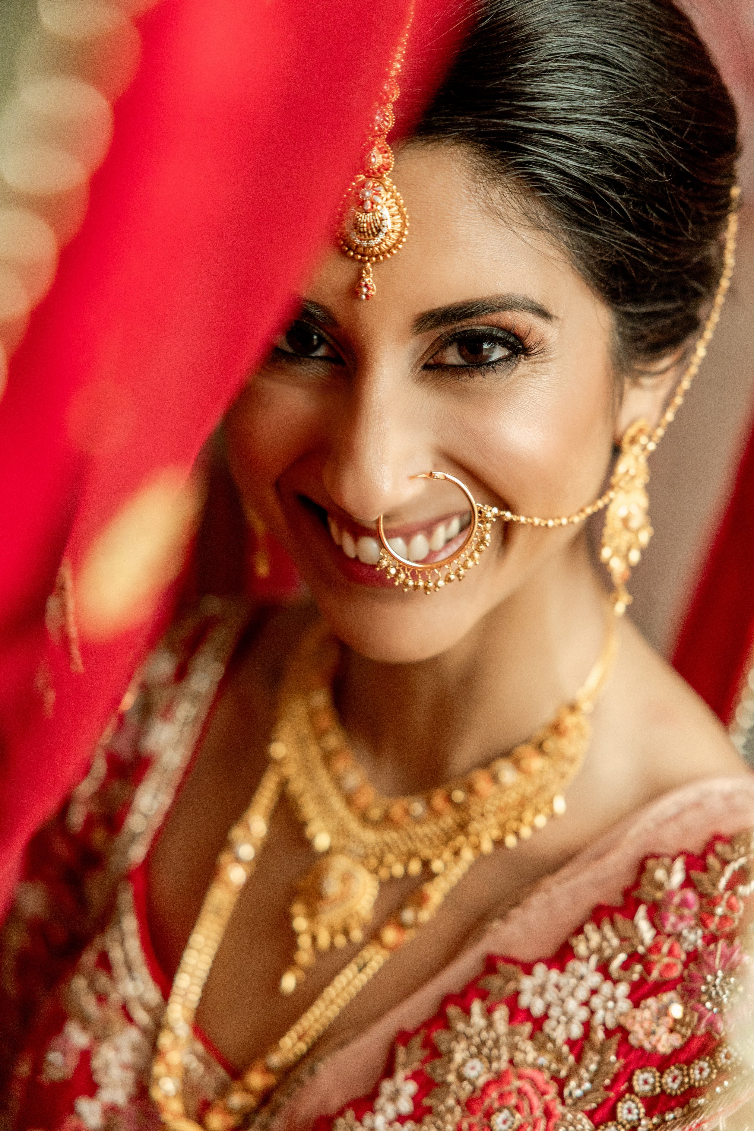 Indian bride on her wedding ceremony attire. | Photo 182498
