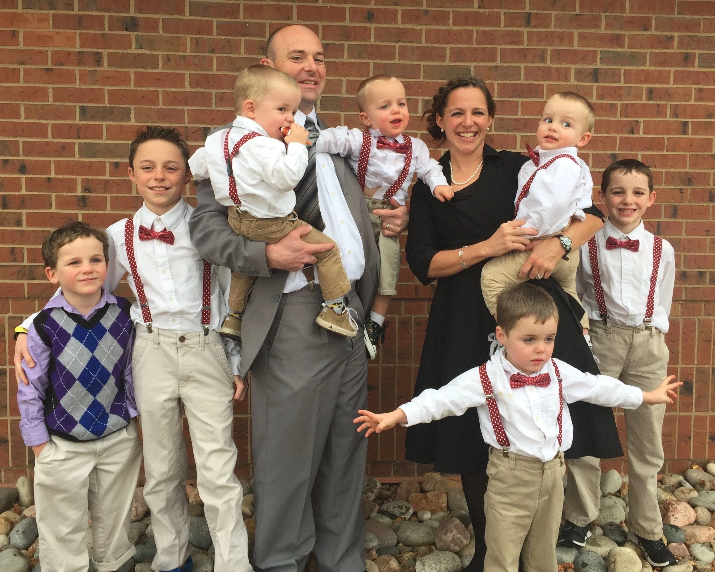 Moyer Family - Beckett, Jacob, Bowen, Jared, Zeke, Jill, Caleb, McKade and Titan
