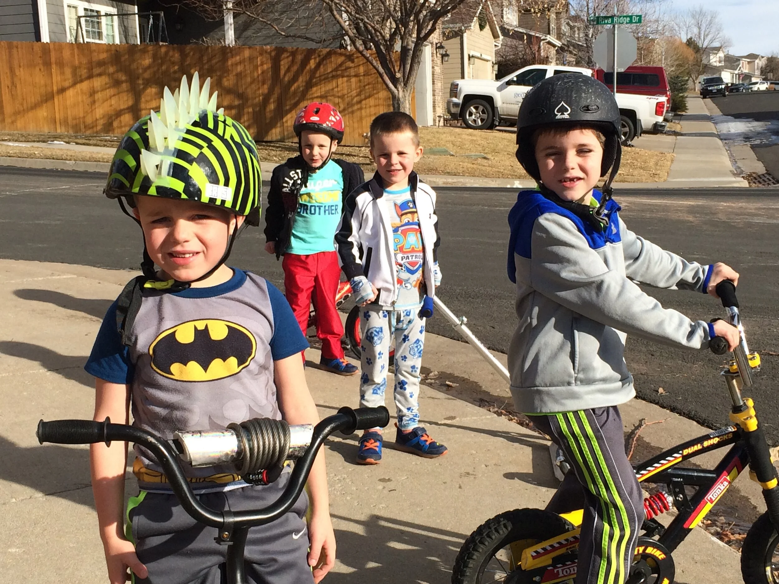  Jill and Jared take a much well-deserved “Getaway” as JJ babysits the seven boys.  Frequent trips to parks 