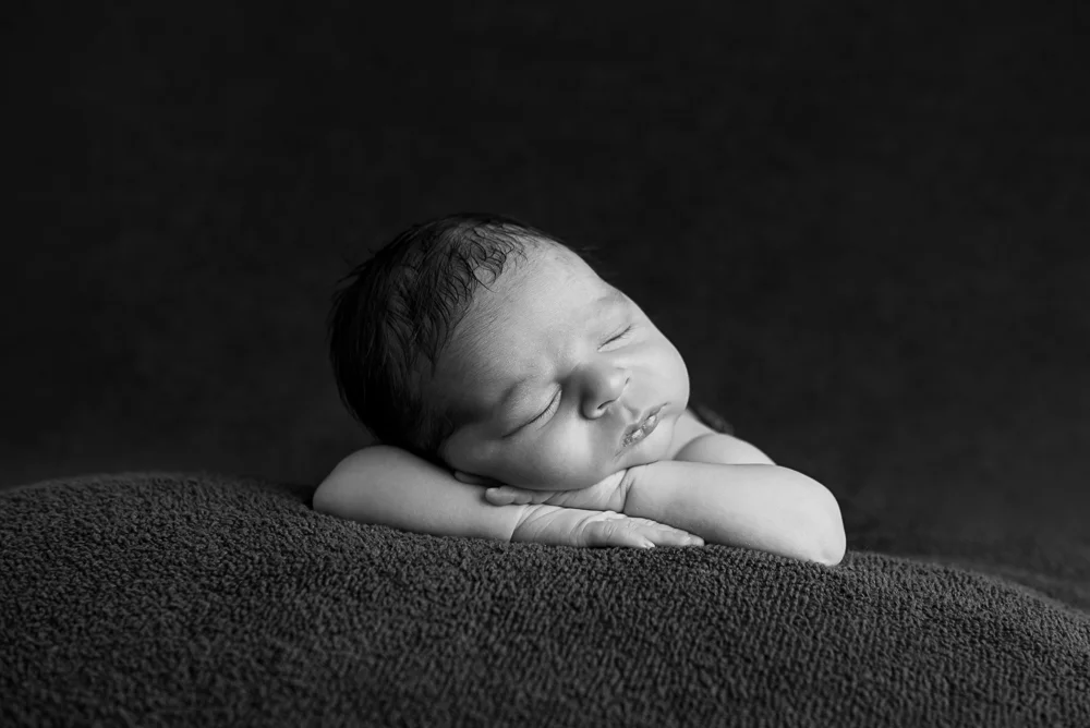 Hills Newborn Photographer-5.jpg
