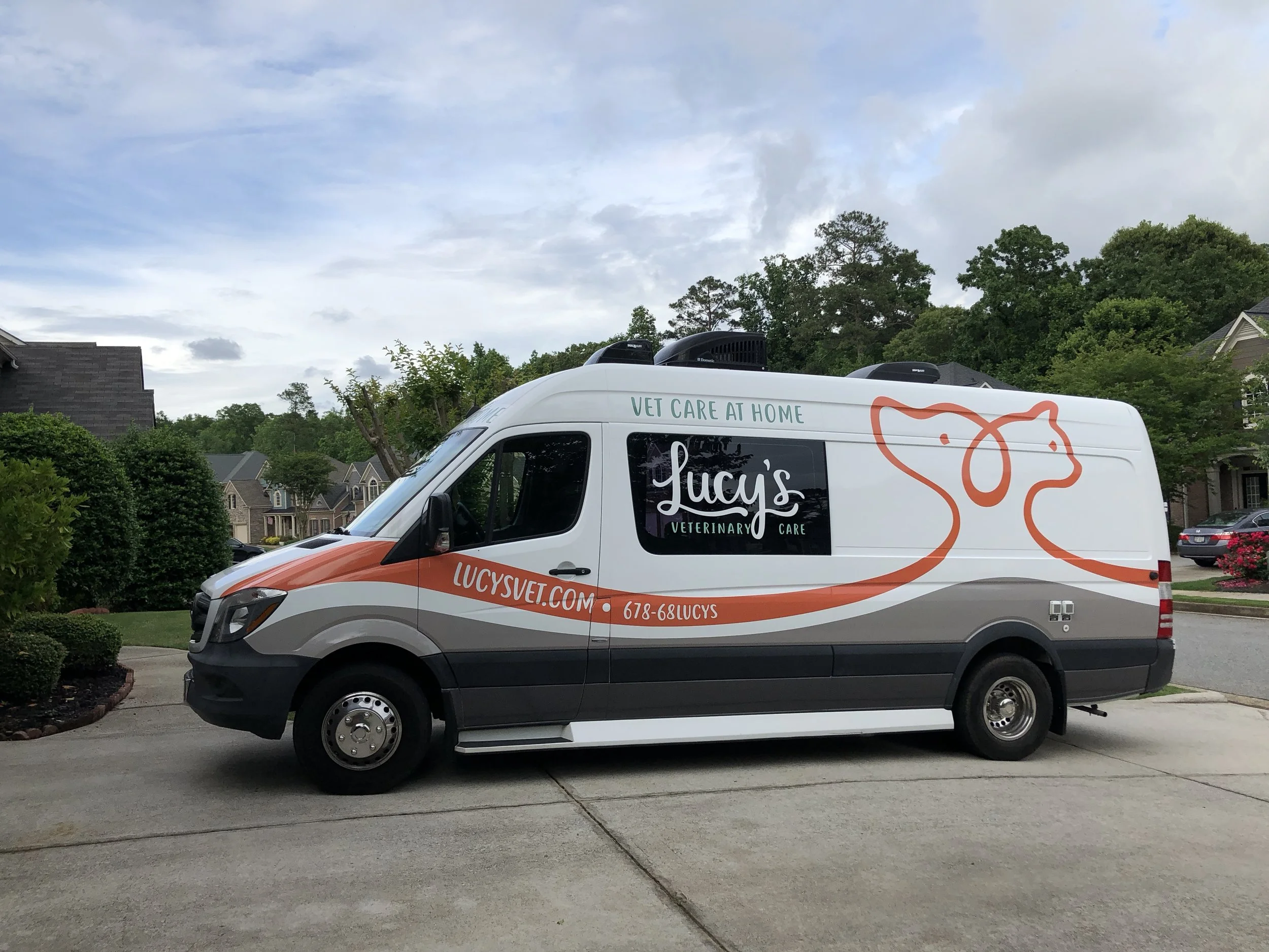 How To Start A Mobile Vet Clinic Lucy s Veterinary Care Lucy s 