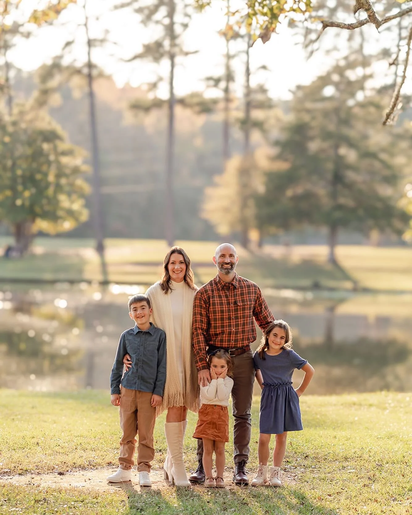 Hey y&rsquo;all! I haven&rsquo;t posted about Fall Minis this year on socials and OOPS.

I am thinking about opening up next weekend for minis at the lakes in Senoia again if there is any interest! 
$175 for a session with 6 images included but more 