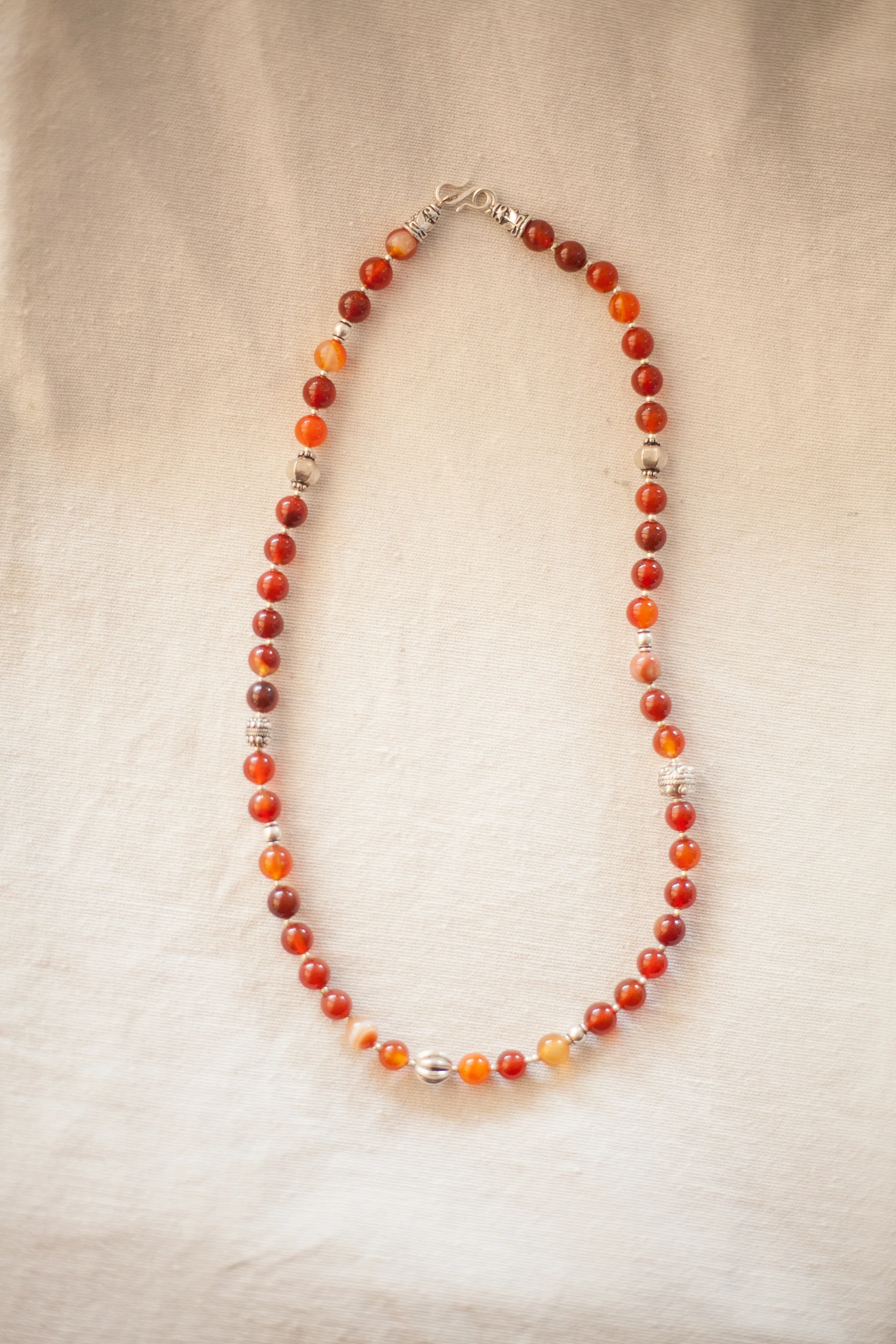 Choeten Necklace (Agate)