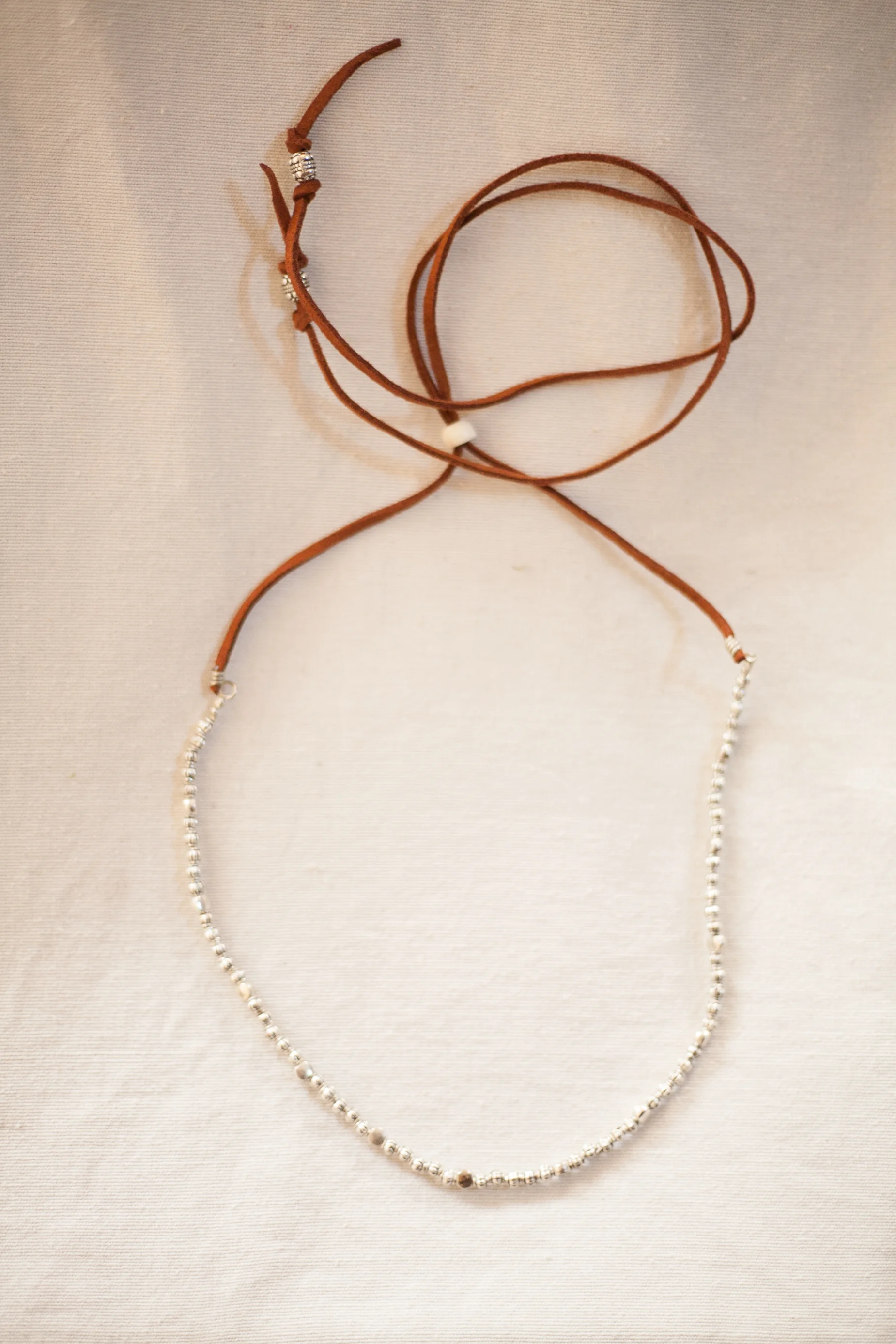 Panzom Necklace (white metal)