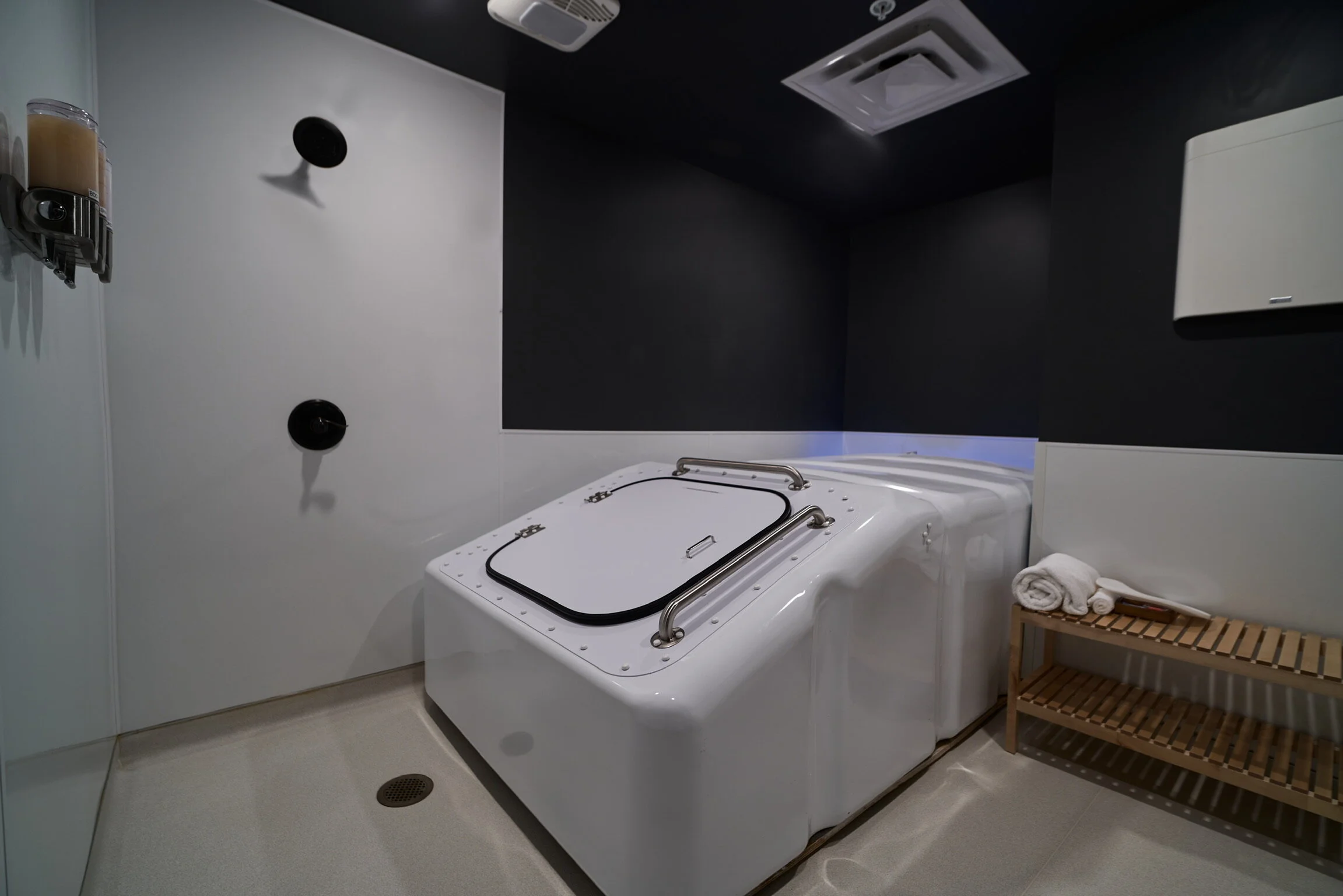 Floatation Therapy in Columbus, Ohio Ebb & Float