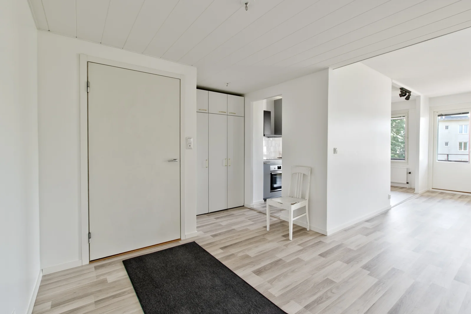 NIIRALANKATU14A4-ETEINEN2.jpg