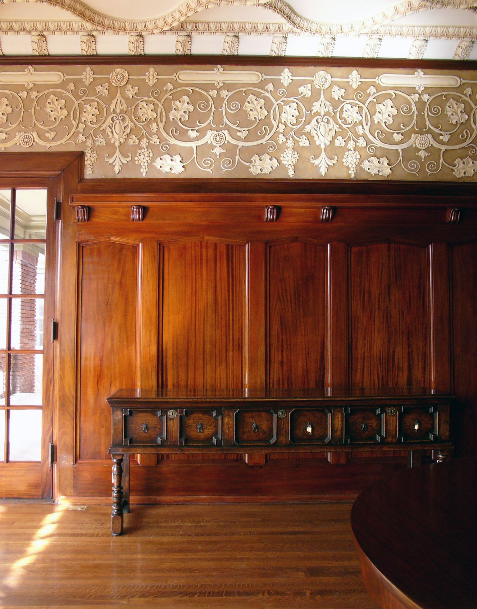 MacGowan Residence