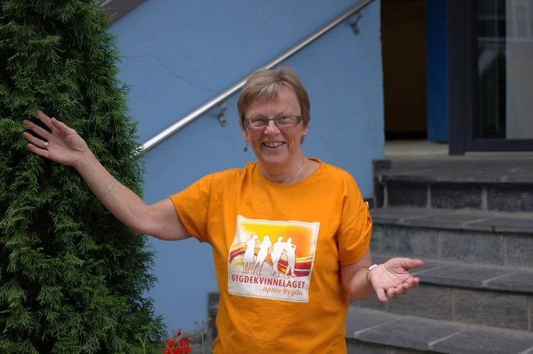 Åpner bygdene med vafler