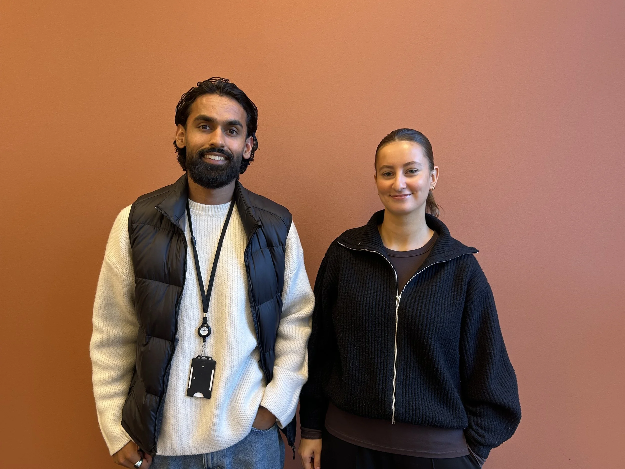 Bjørndal: En familie som bygger trygghet og framtid.