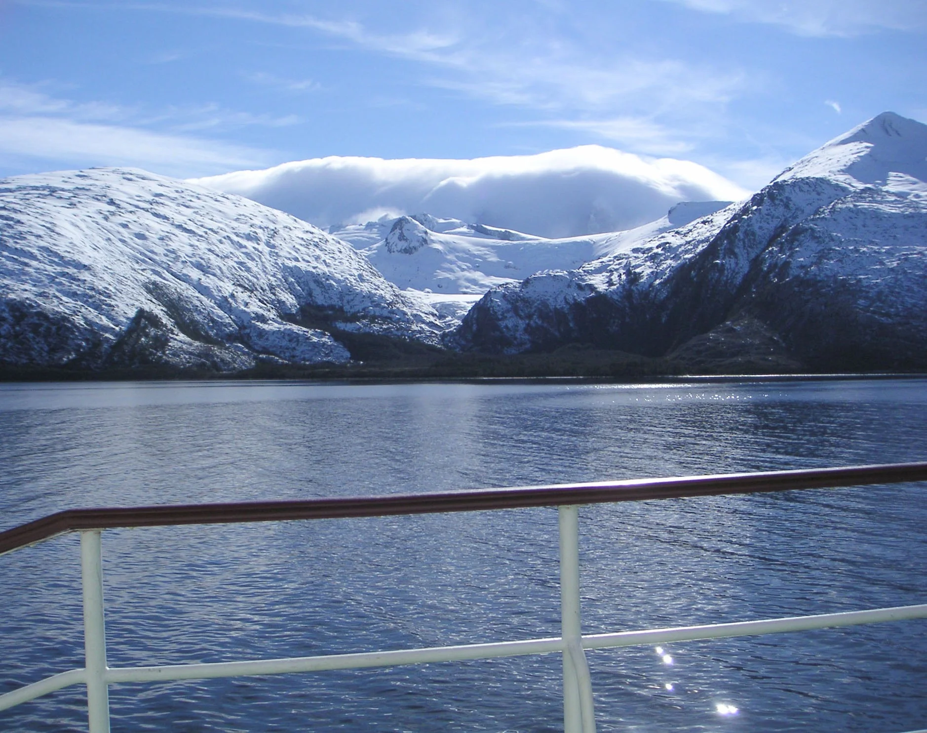 Patagonien_Schnee_Reling.jpg