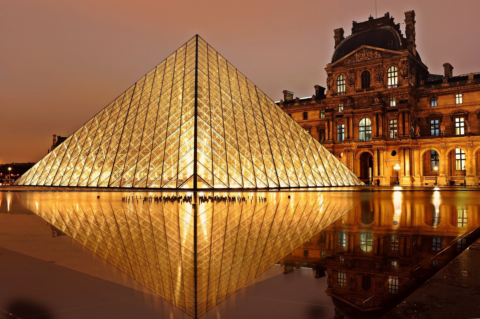 GRUBER_Paris_Louvre_102840_pixabay.jpg