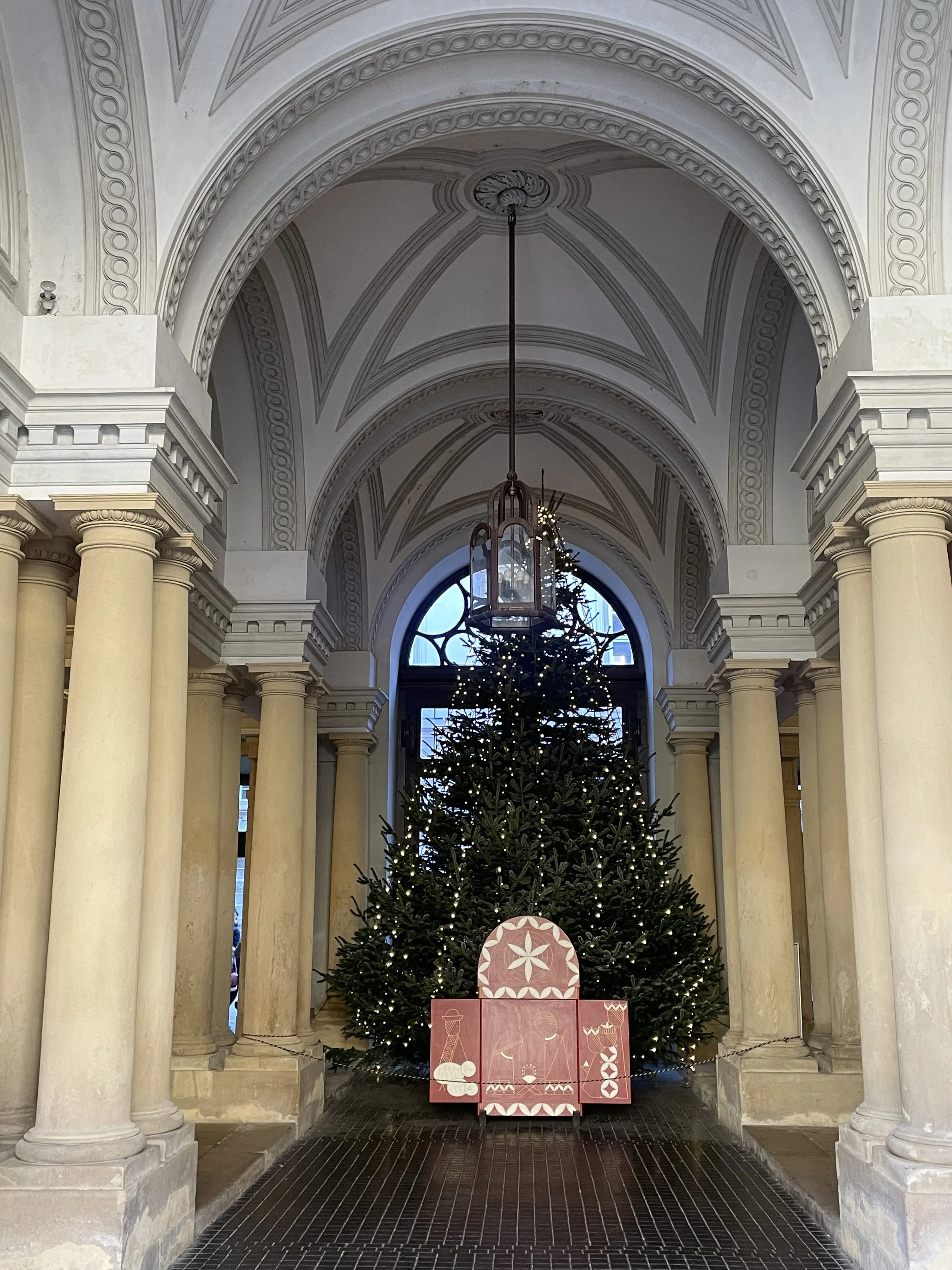 Bratislava Weihnachtsbaum.jpg