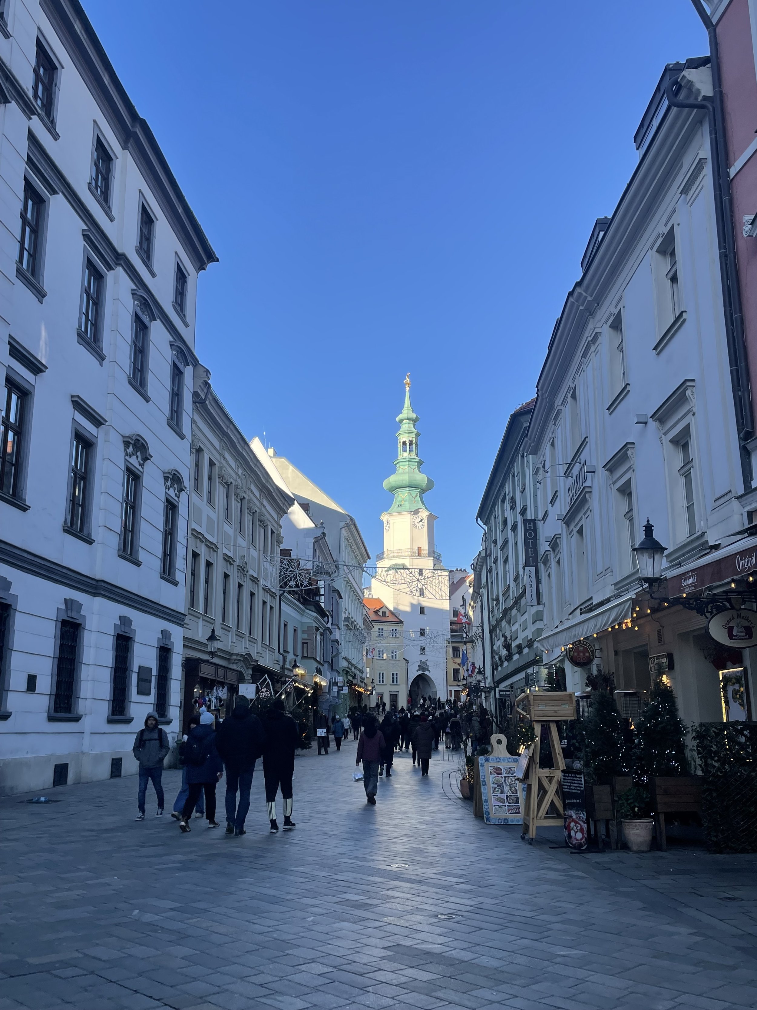 Bratislava Turm.jpg