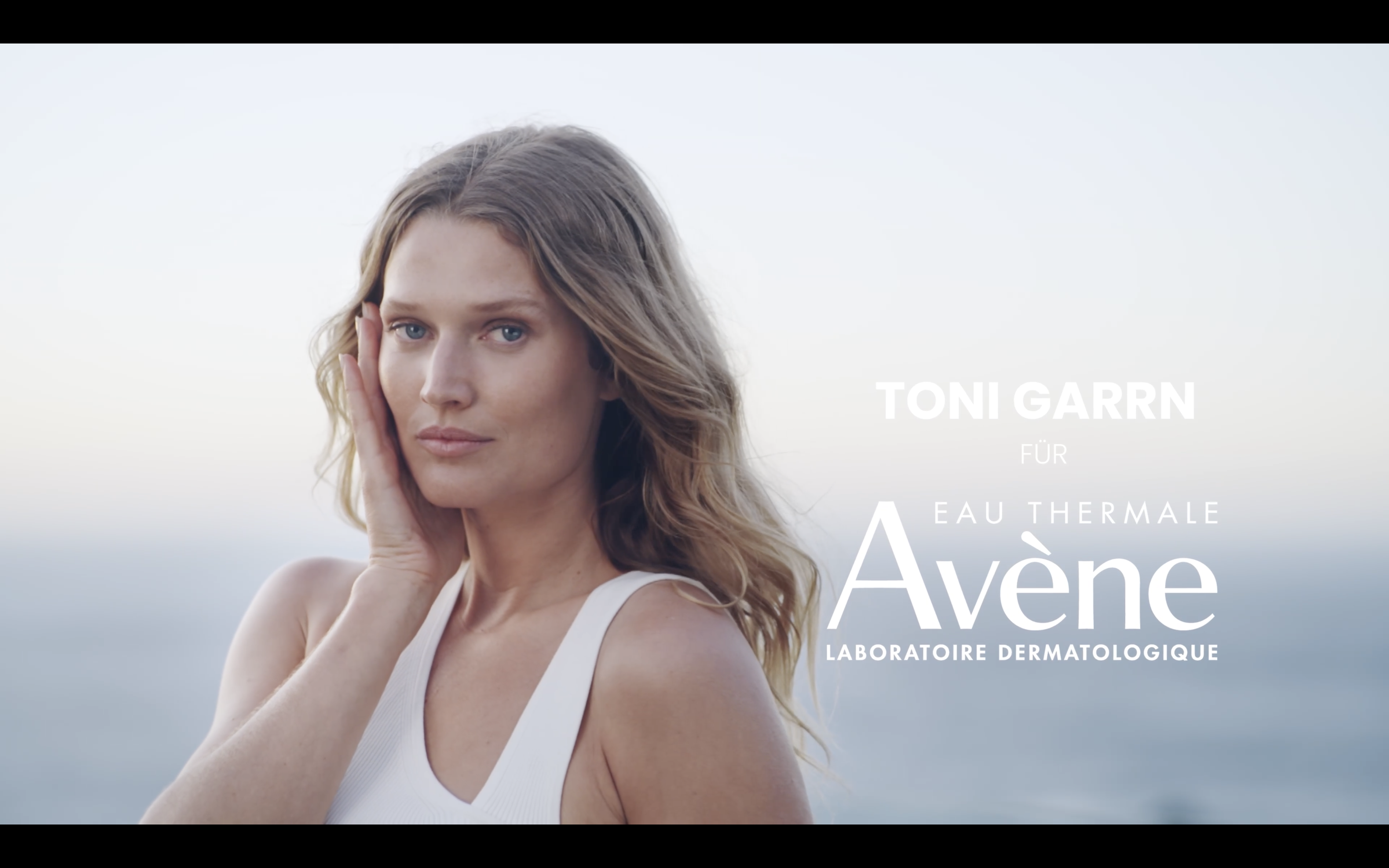 AVÈNE ANTI AGING X TONI GARRN // DIRECTED BY FILIP PISKORZYNSKI