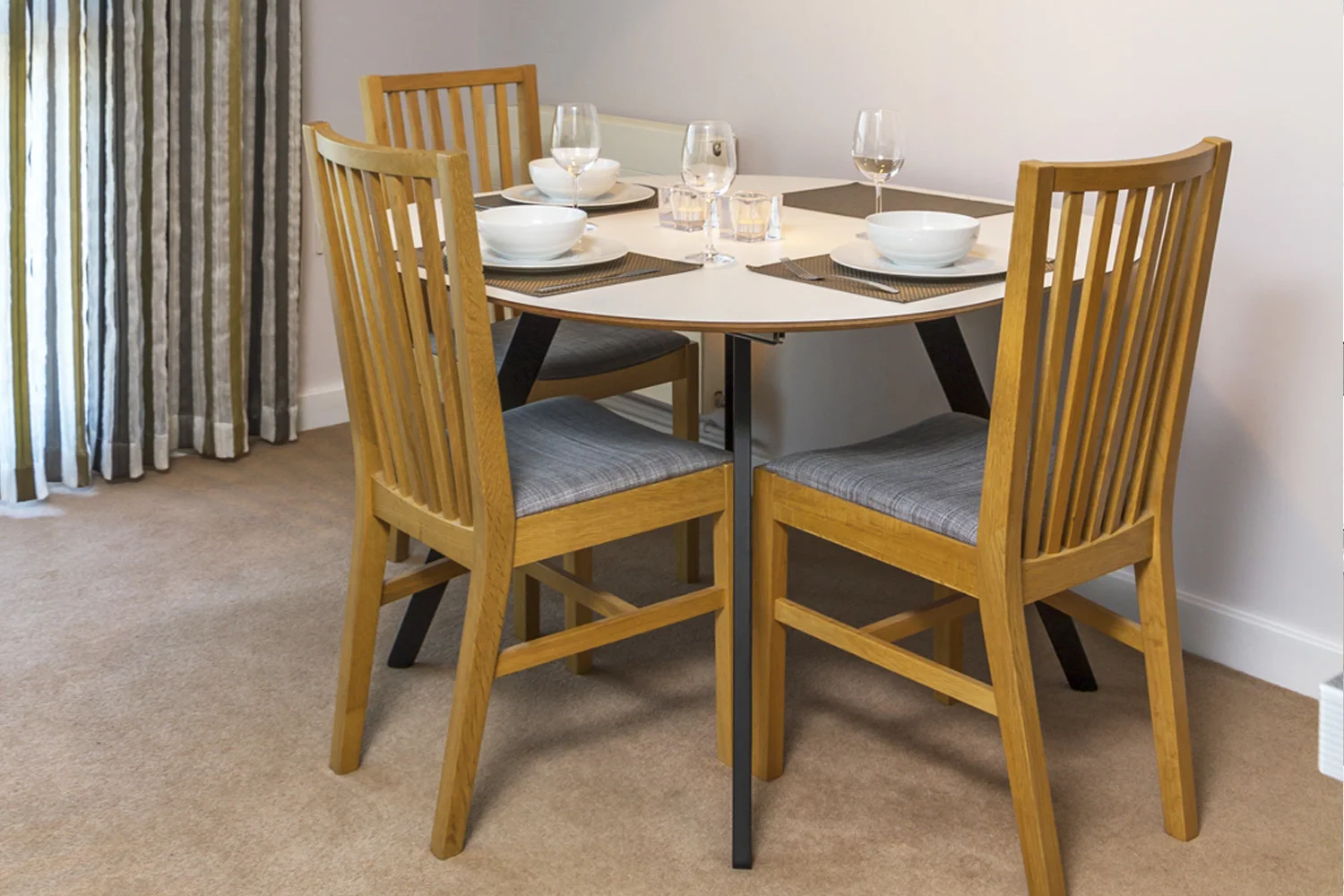 Open plan living & dining room