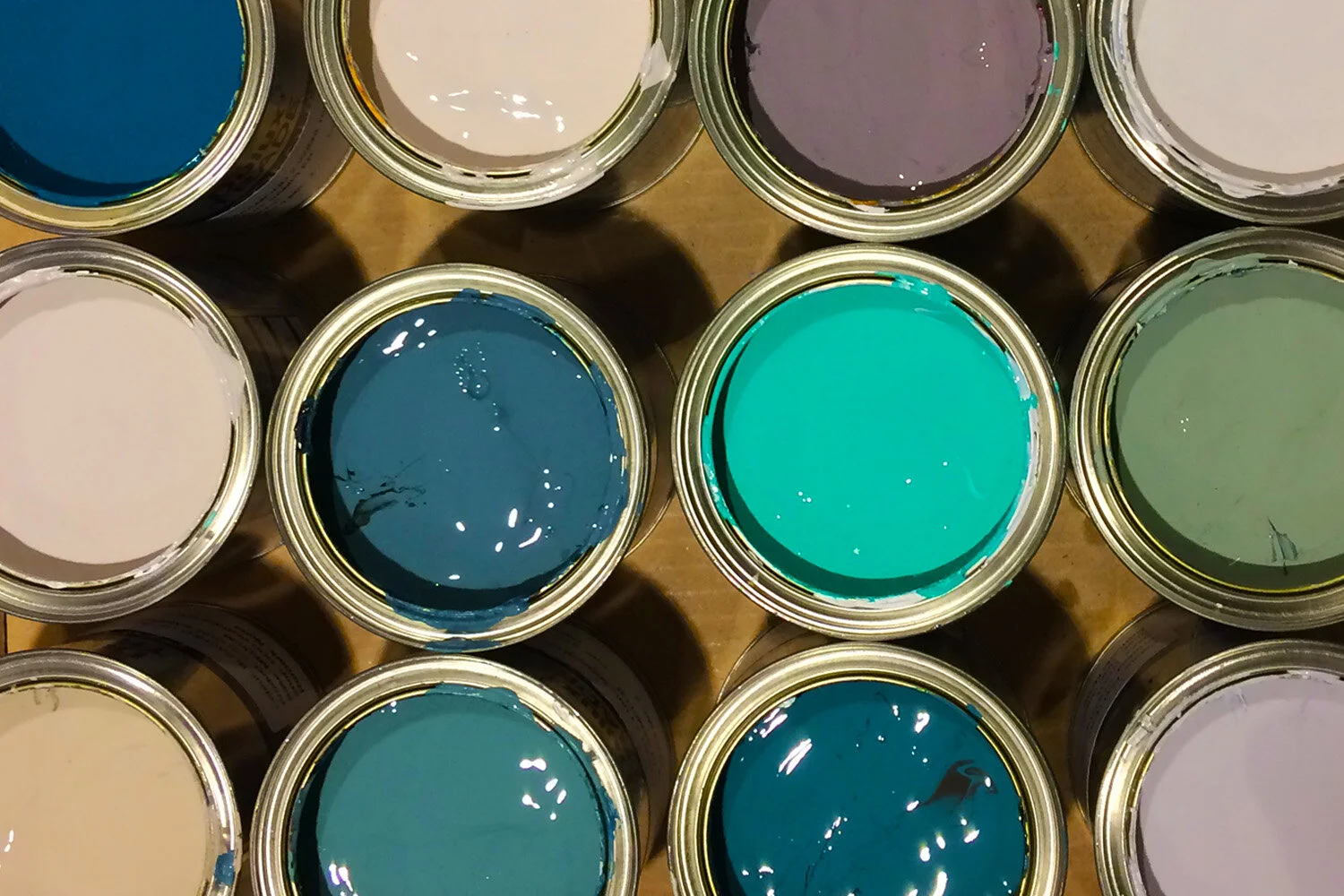 Online design: Paint colour tester pots