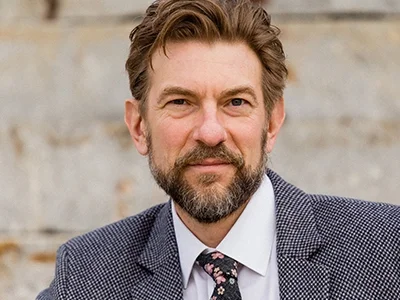 DAVID-MAKOWSKI_hively.jpg