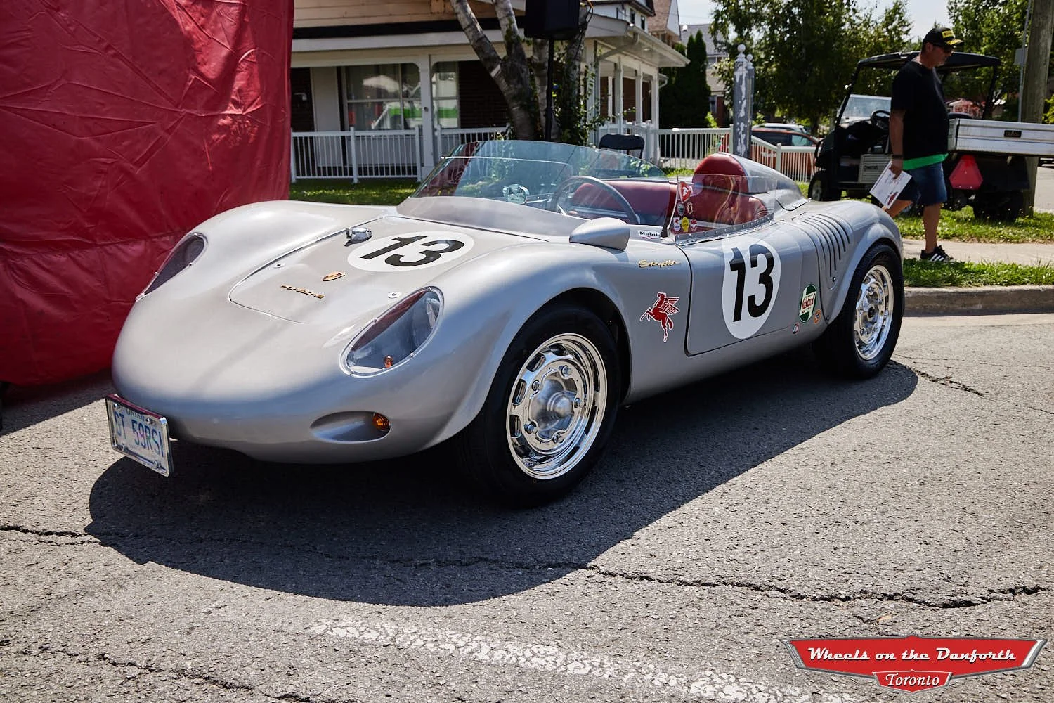 WheelsOnTheDanforth2026-1966-72dpi.jpg