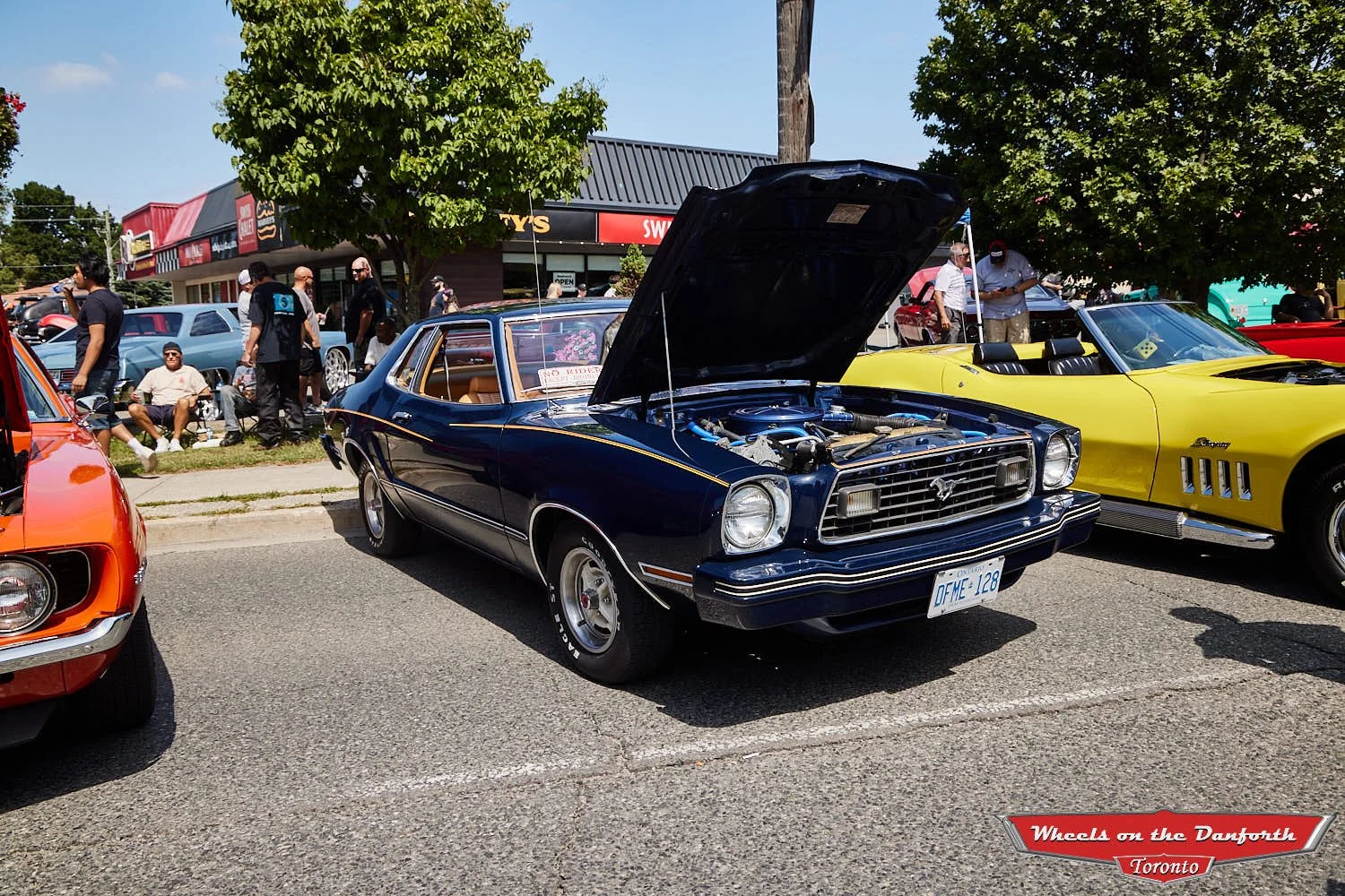 WheelsOnTheDanforth2026-1984-72dpi.jpg