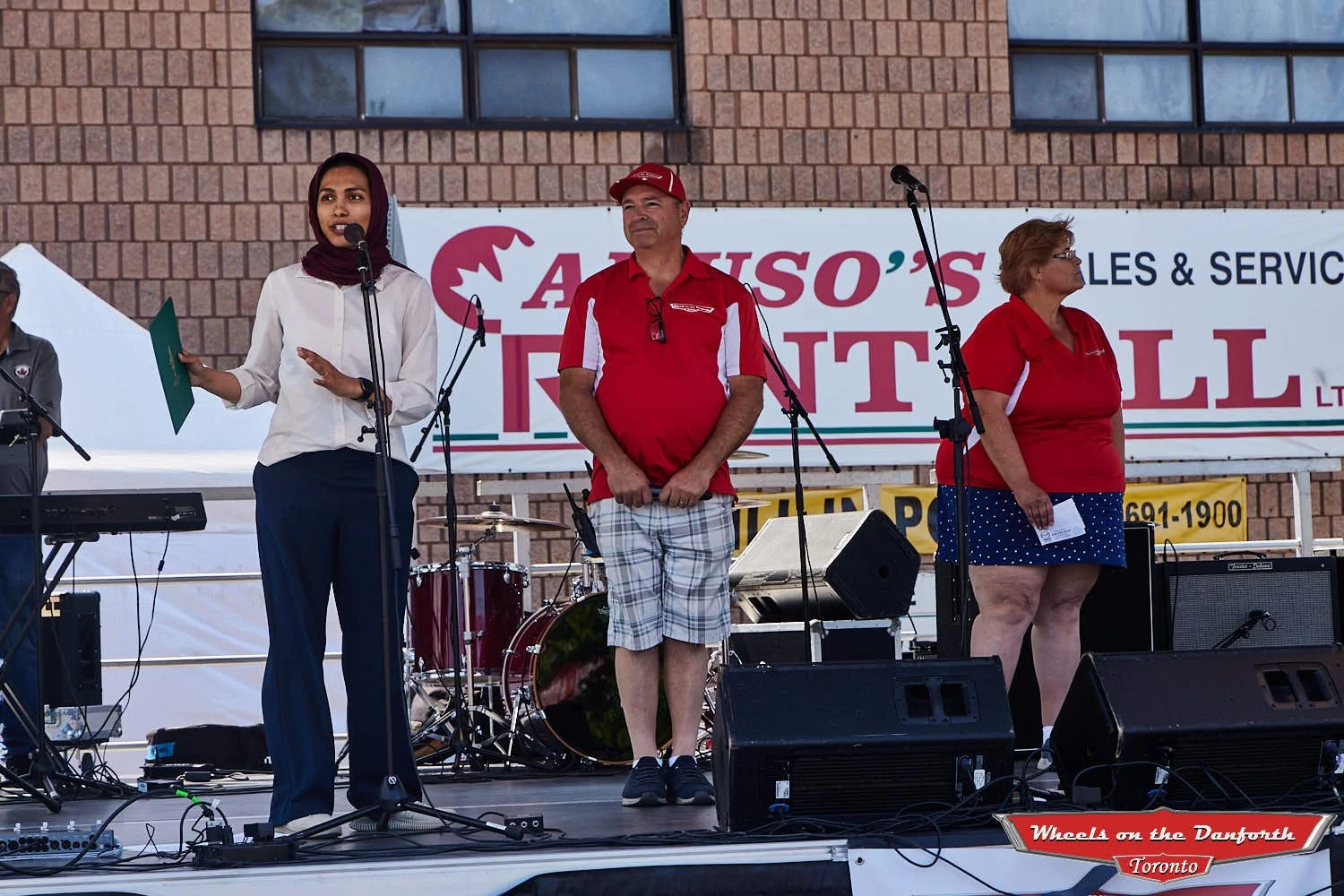 WheelsOnTheDanforth2026-1867-72dpi.jpg