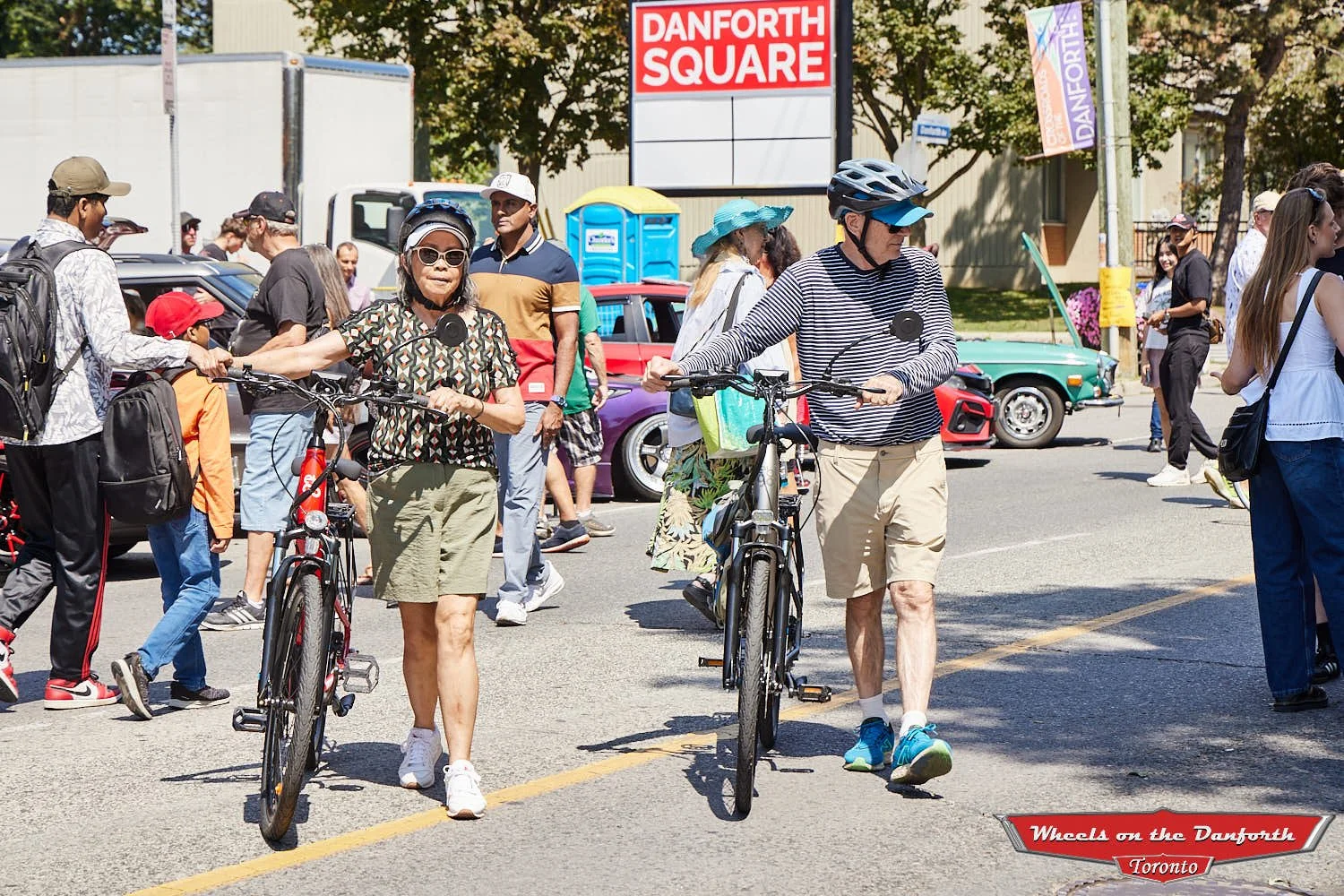 WheelsOnTheDanforth2026-2118-72dpi.jpg