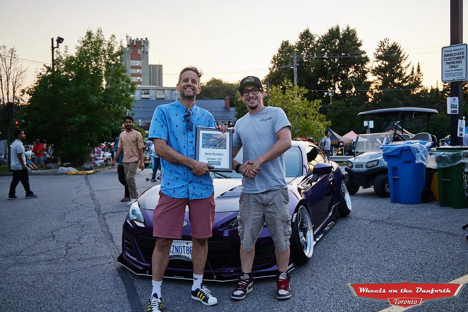 WheelsOnTheDanforth2026-2347-72dpi.jpg