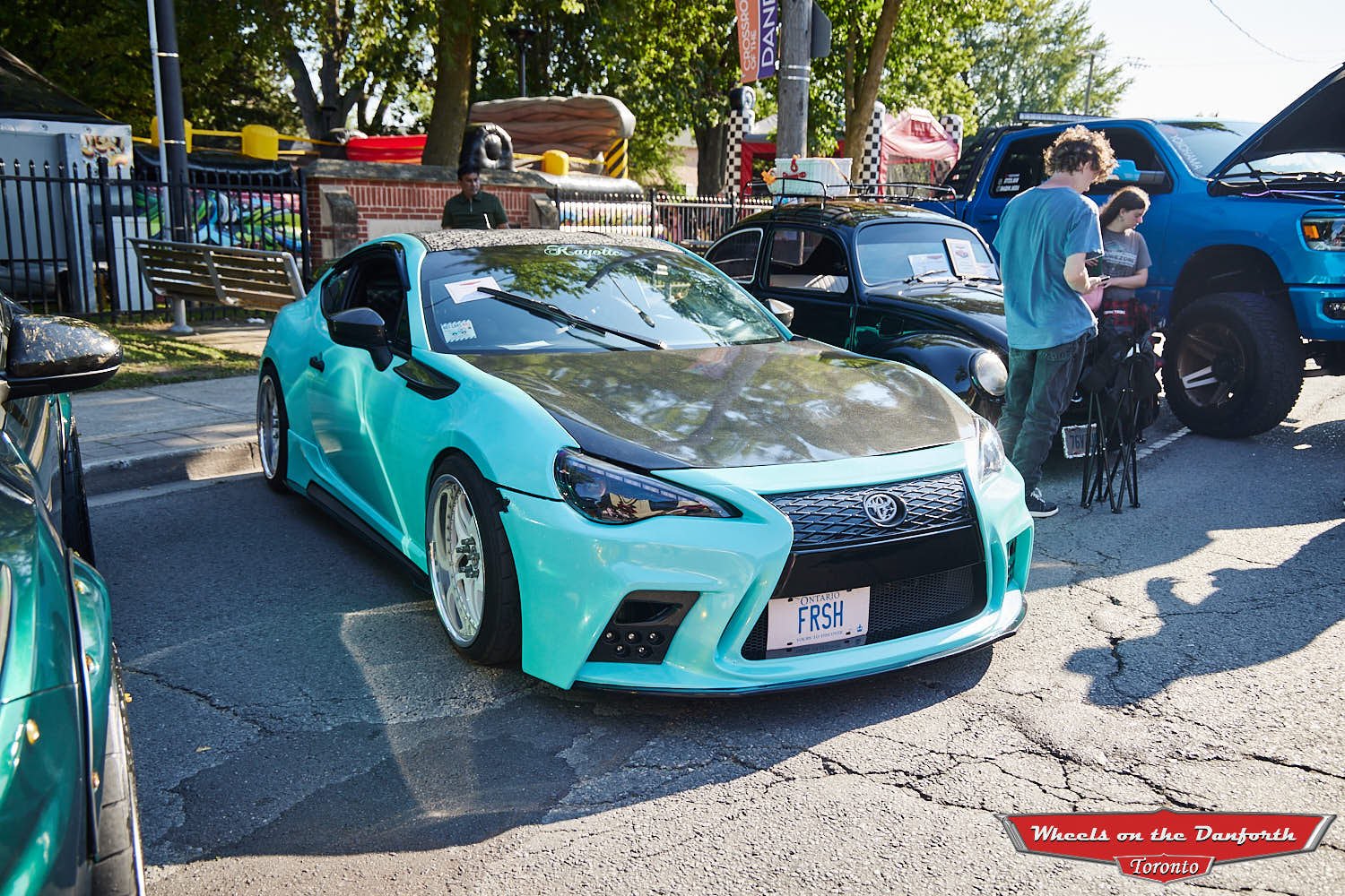 WheelsOnTheDanforth2026-2216-72dpi.jpg