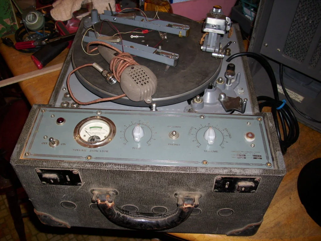 presto-model-k-10-record-recorder (1).jpg