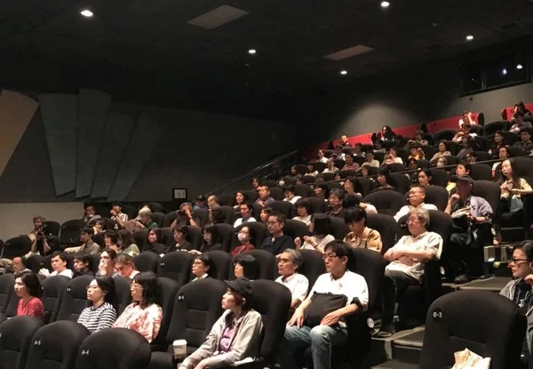 影迷們在映後座談會上踴躍提問。 http://www.focus-on-asia.com/info/5728/