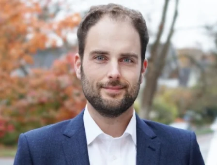 Caleb Buxton Headshot.jpg