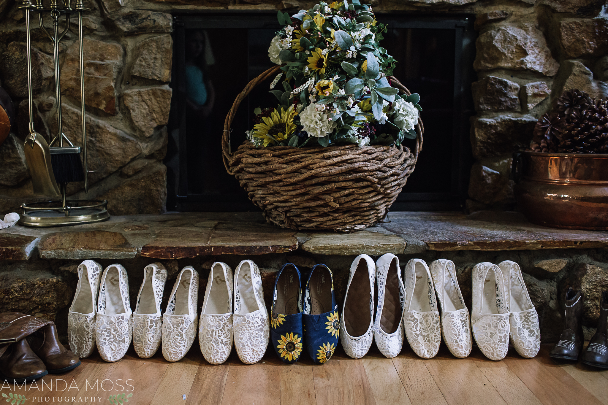 charlotte north carolina wedding photographer diy barn