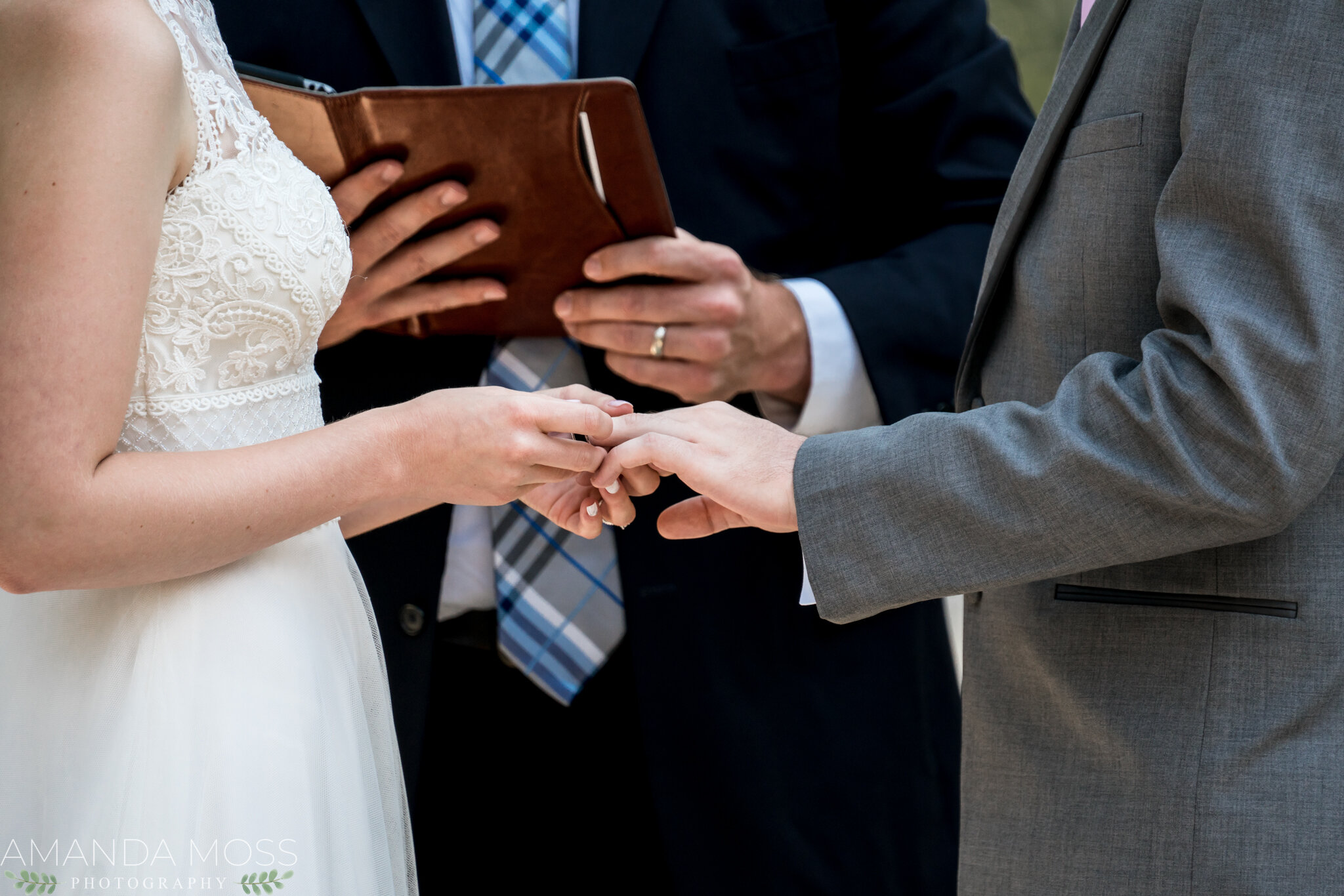 charlotte north carolina wedding photographers weekday wedding intimate brakefield at riverwalk south carolina fort mill rock hill