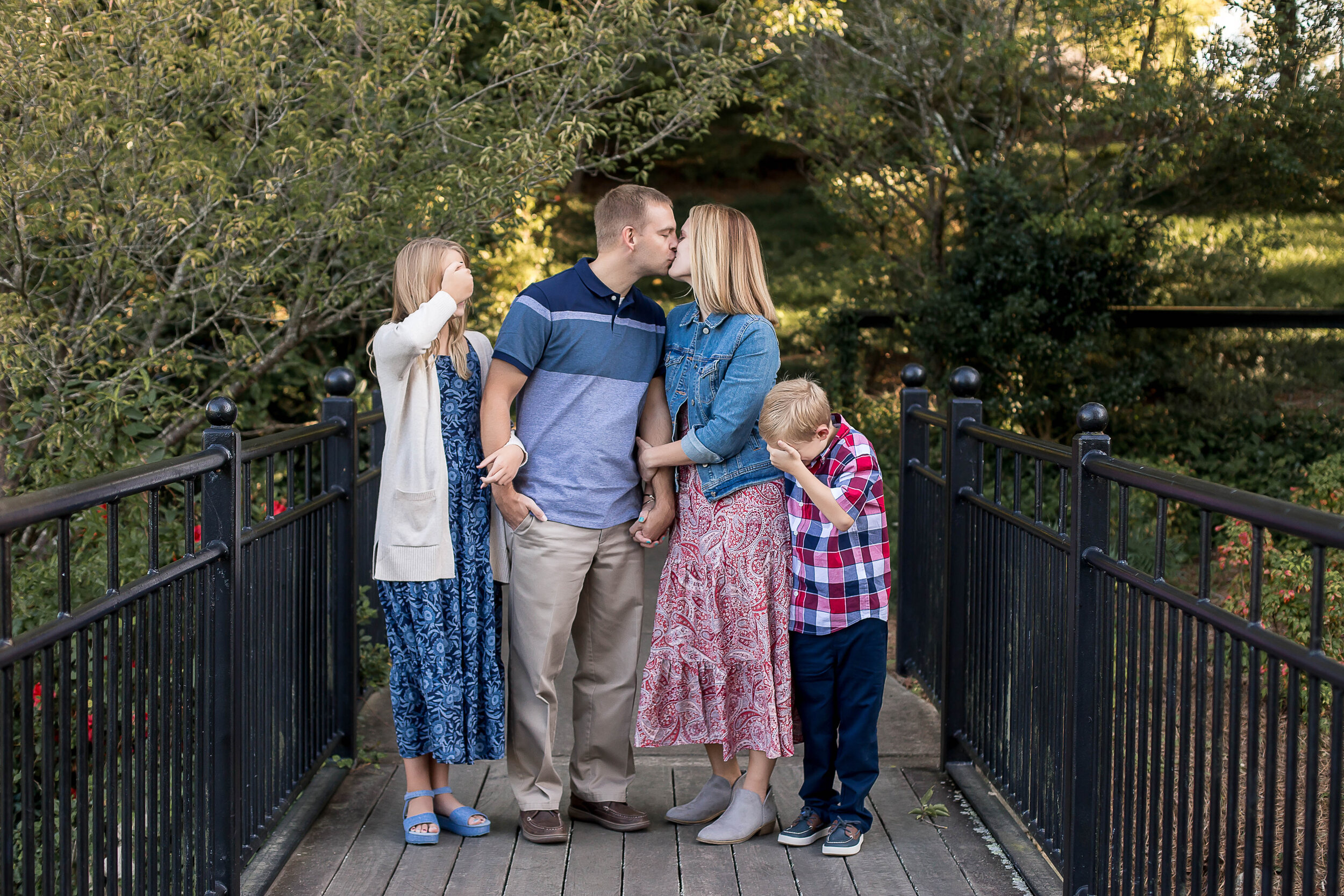 charlotte north carolina family photographer glencairn gardens