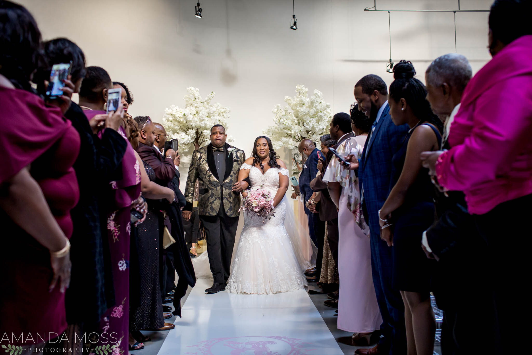 charlotte north carolina wedding photographer african american ceremony the collectors room southend