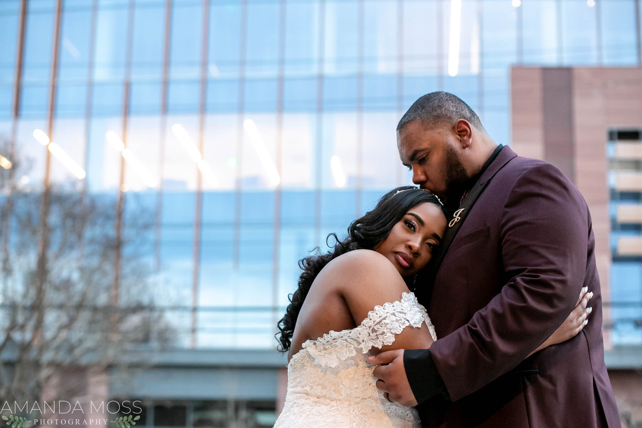 charlotte north carolina wedding photographer african american ceremony the collectors room southend