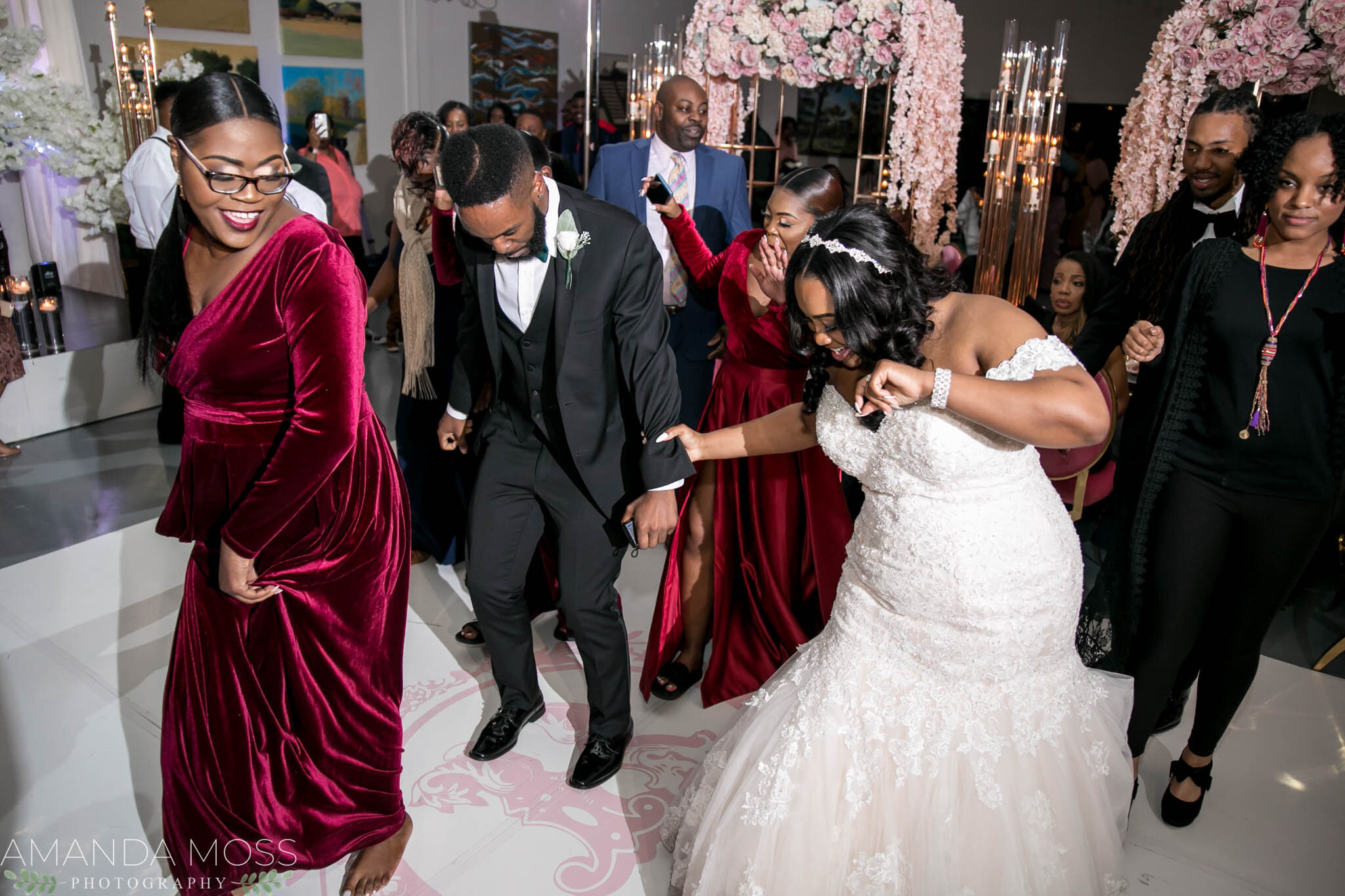 charlotte north carolina wedding photographer african american ceremony the collectors room southend