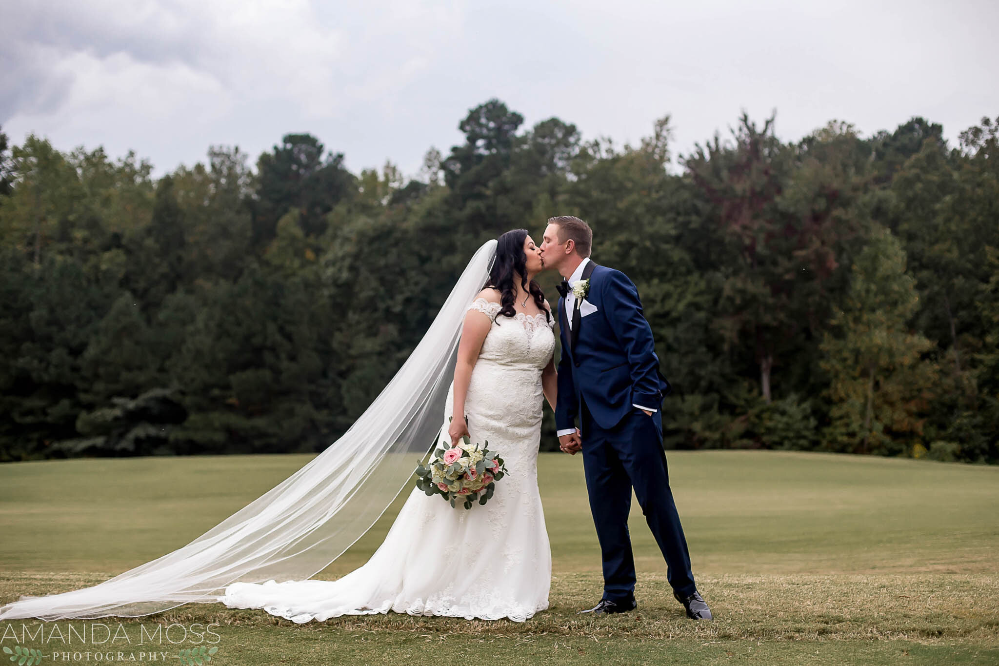 charlotte north carolina wedding photographer intimate microwedding the palisades country club